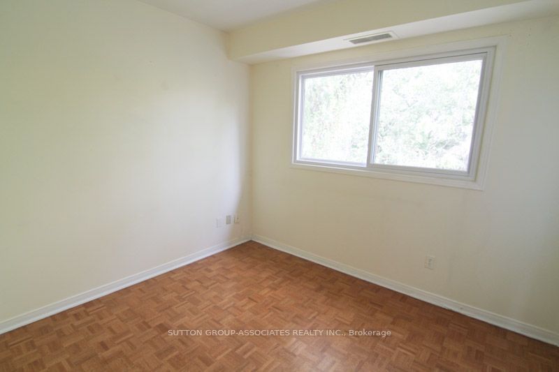 337 Seaton Street 2 Property Photo 6