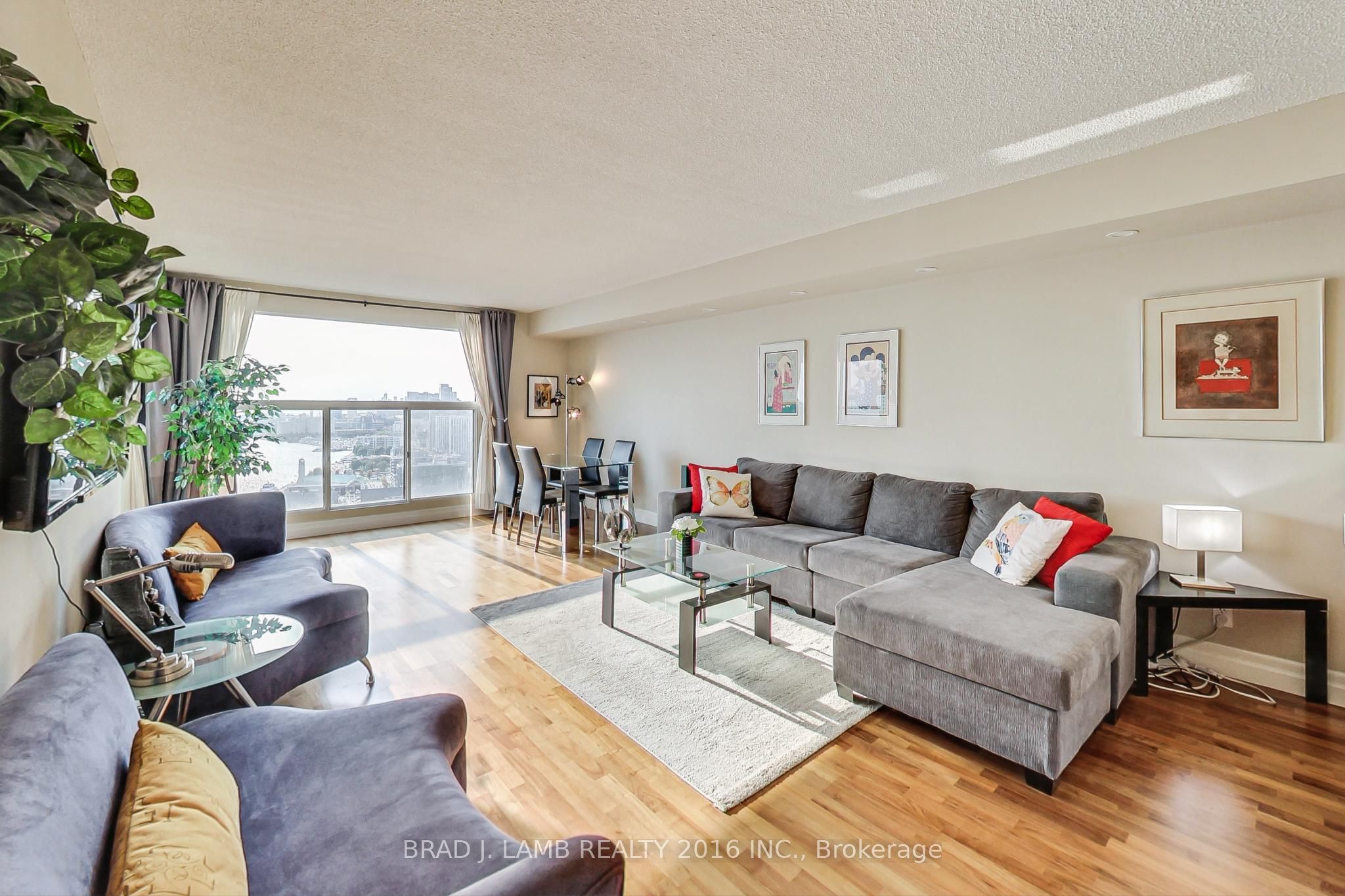 99 Harbour Square 2911 Property Photo 2