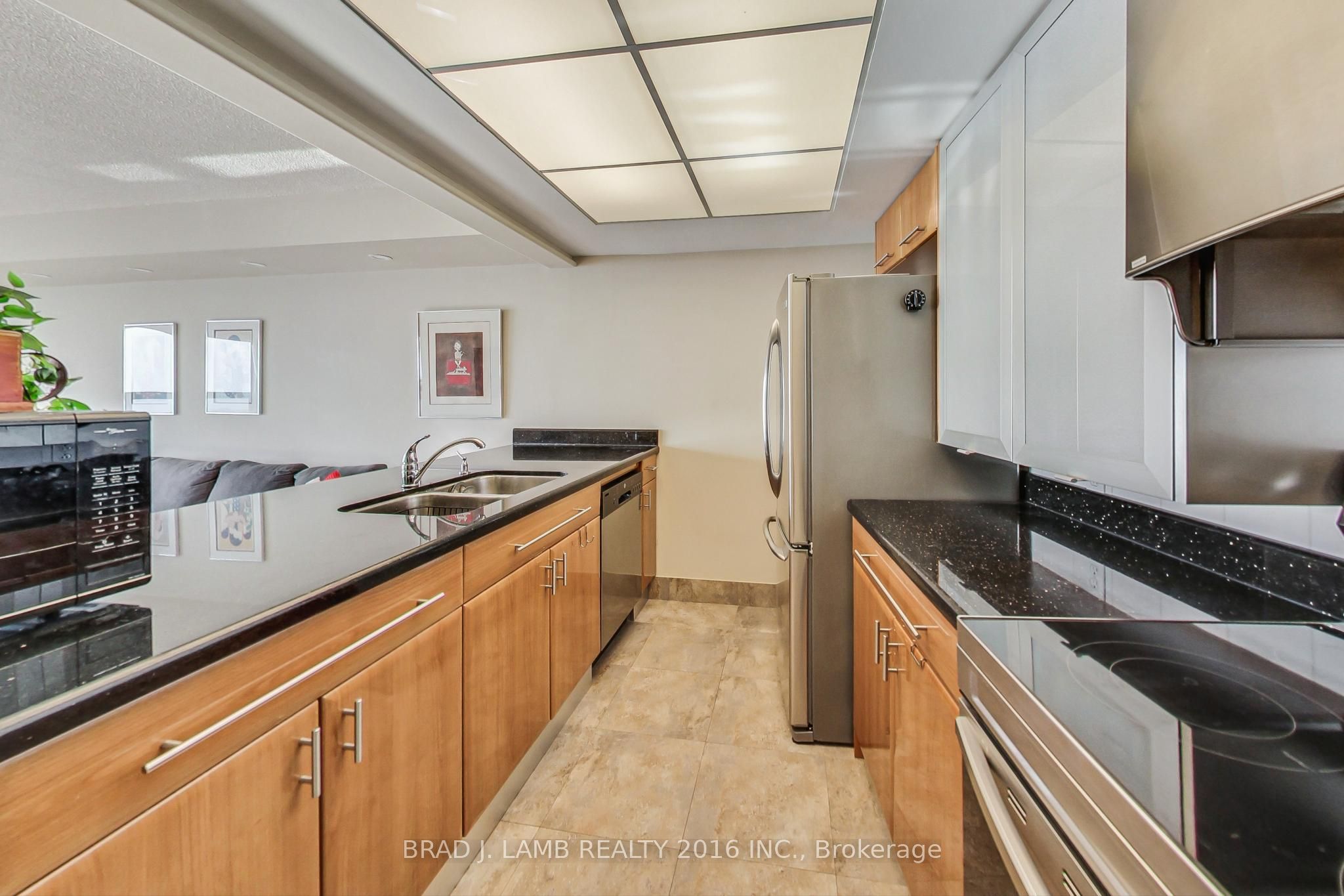 99 Harbour Square 2911 Property Photo 5