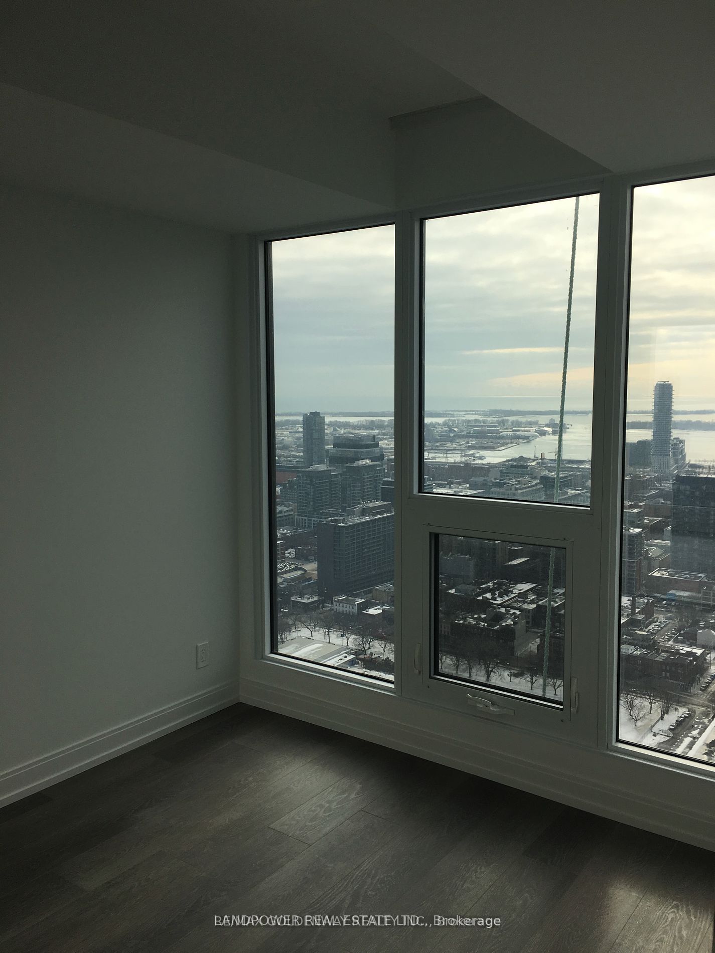 181 Dundas Street E 4910 Property Photo 14