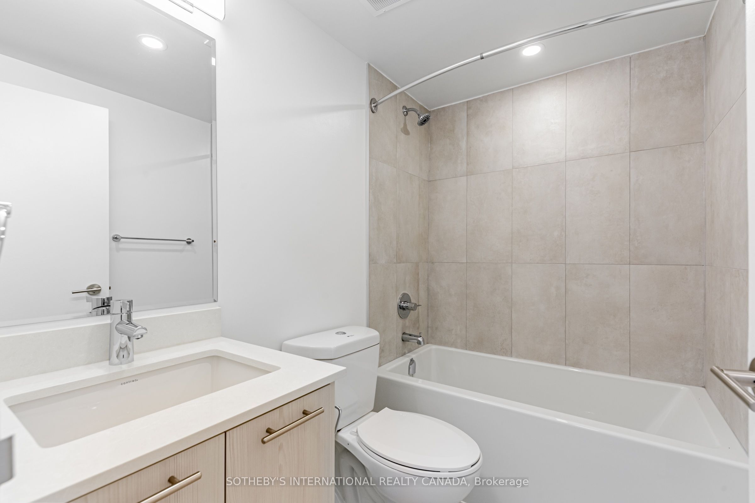 201 Sherbourne Street N0104 Property Photo 6