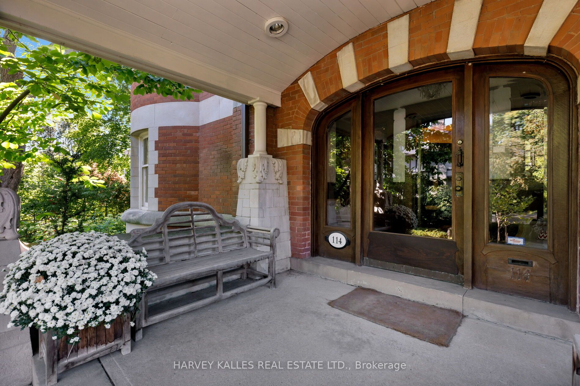 114 Glen Road Property Photo 6