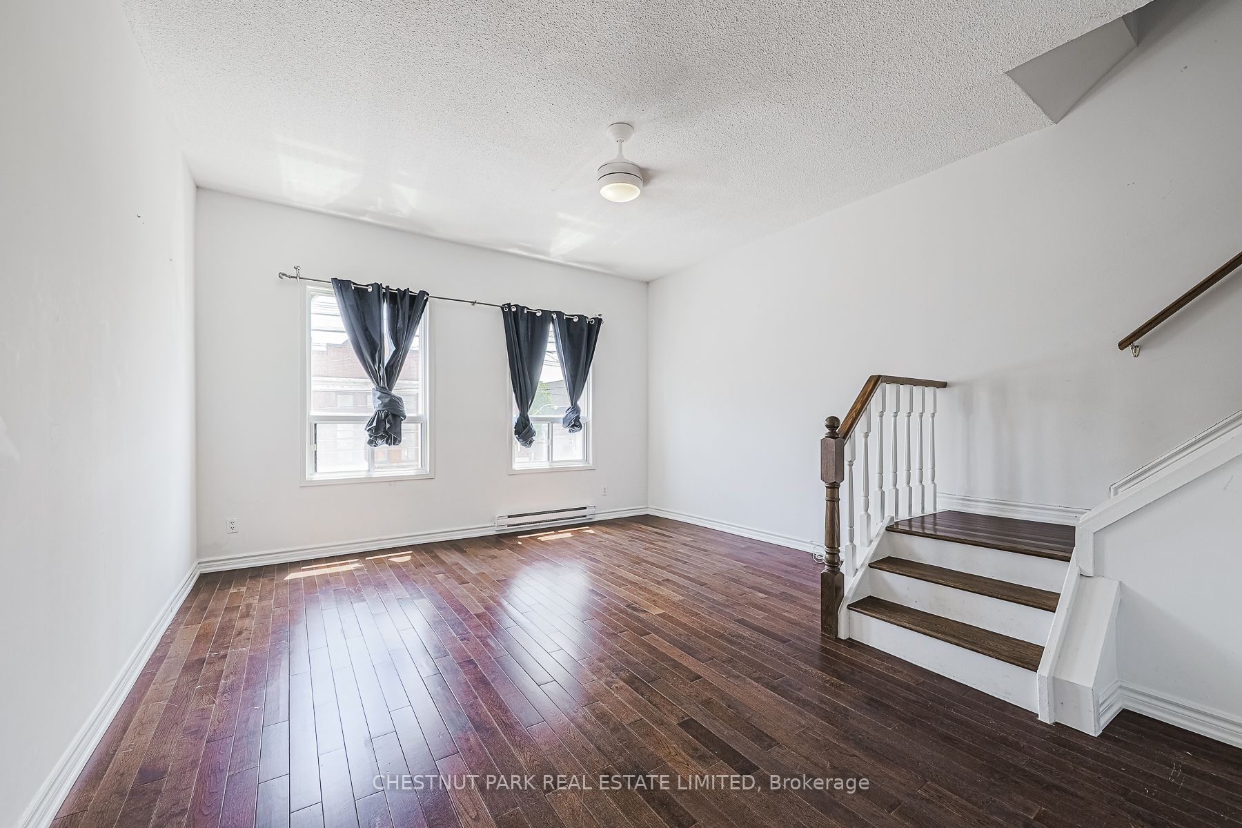 650a Queen Street W #1 Property Photo 11