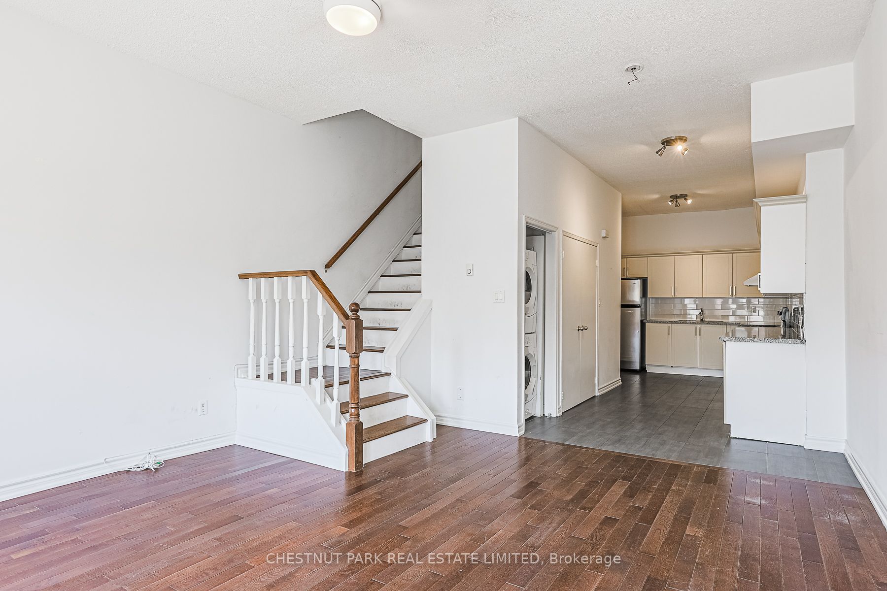 650a Queen Street W #1 Property Photo 13