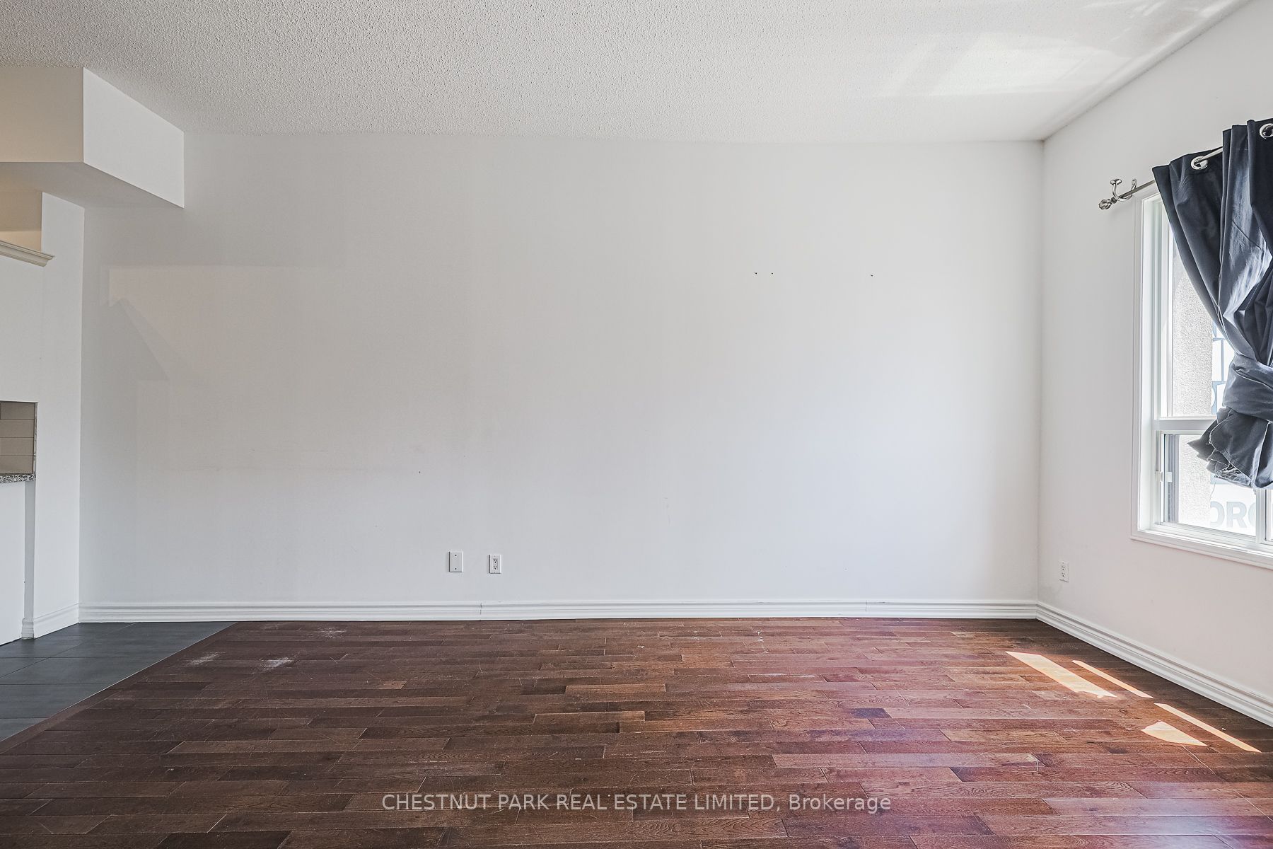 650a Queen Street W #1 Property Photo 16