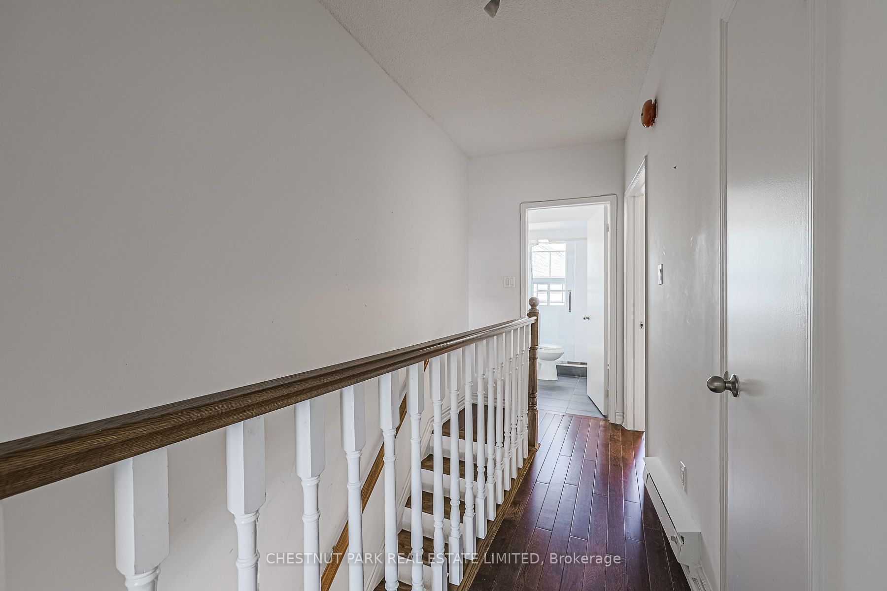 650a Queen Street W #1 Property Photo 19