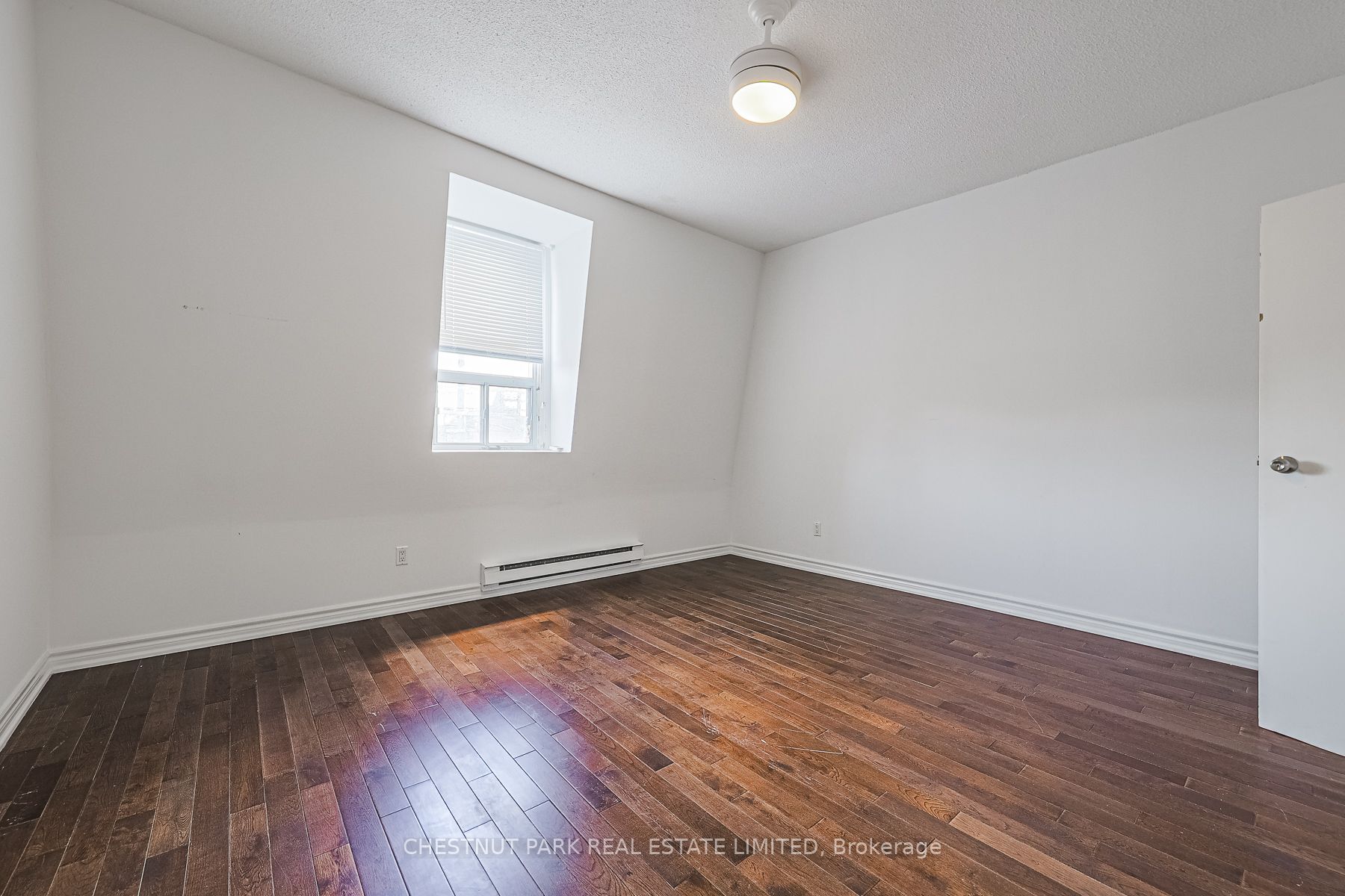 650a Queen Street W #1 Property Photo 25
