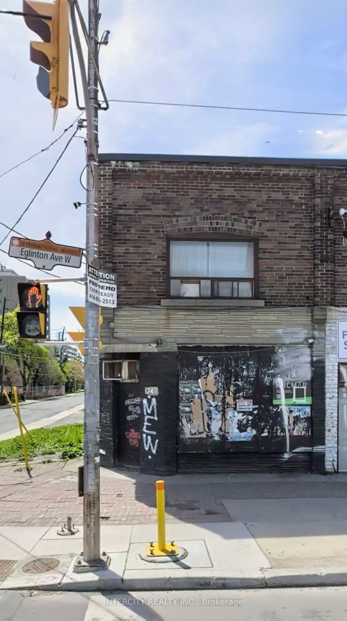 1747 Eglinton Avenue Property Photo 1