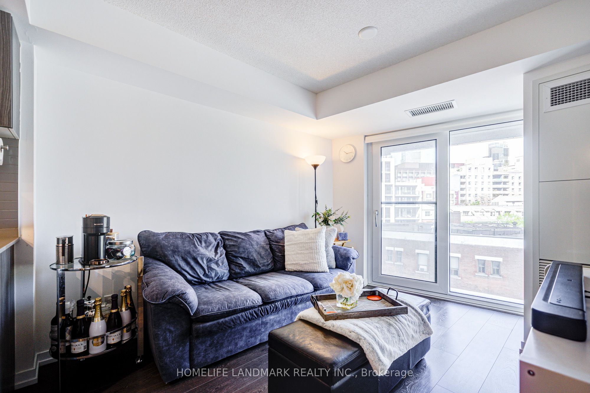 219 Dundas Street E 609 Property Photo 24