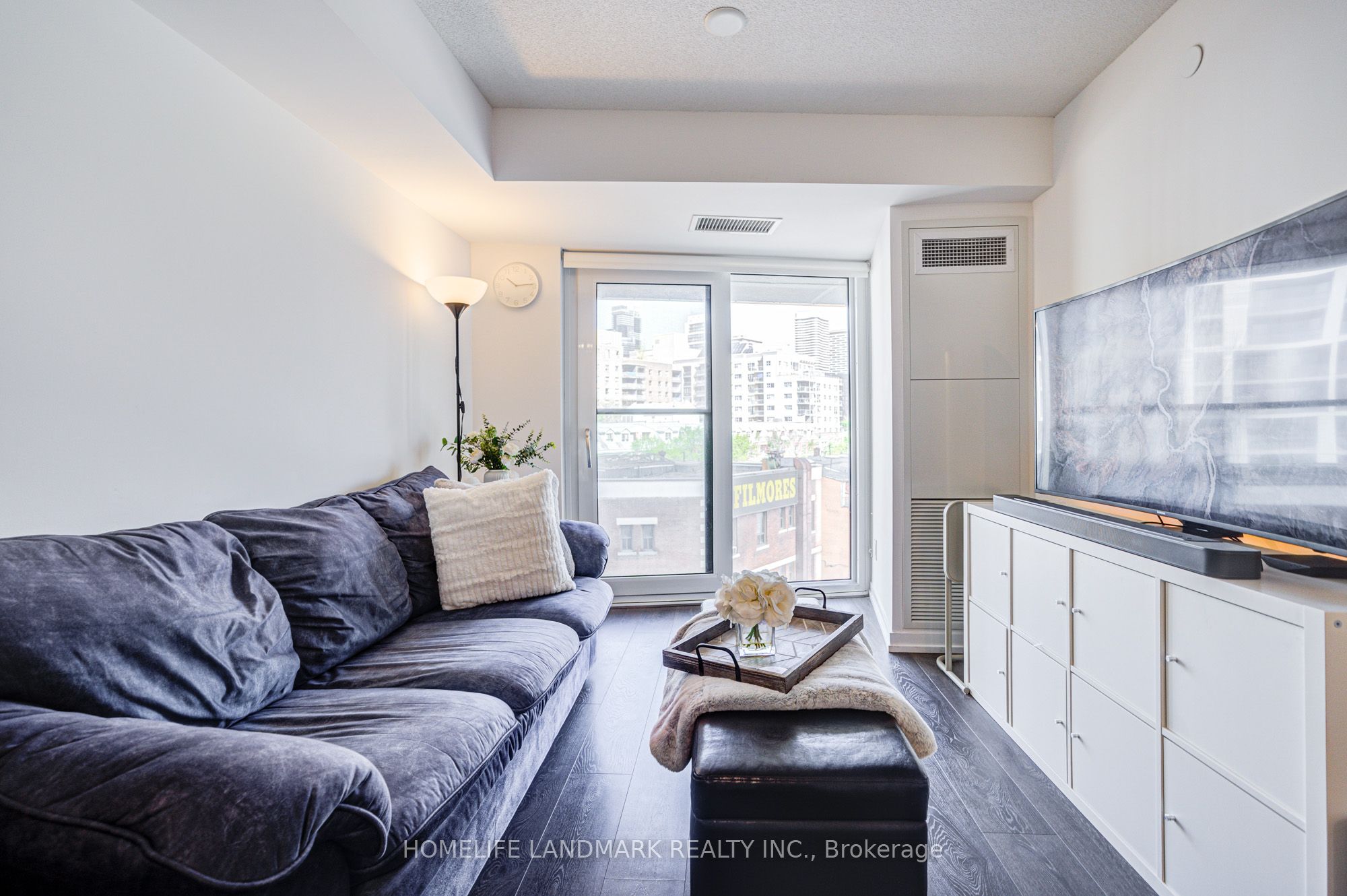 219 Dundas Street E 609 Property Photo 25