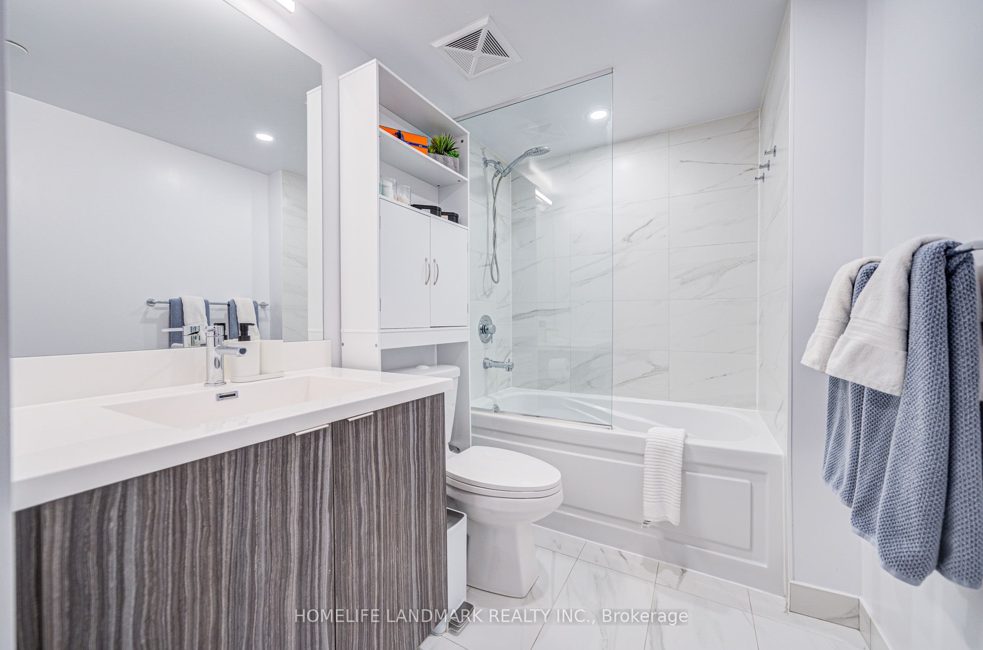 219 Dundas Street E 609 Property Photo 28