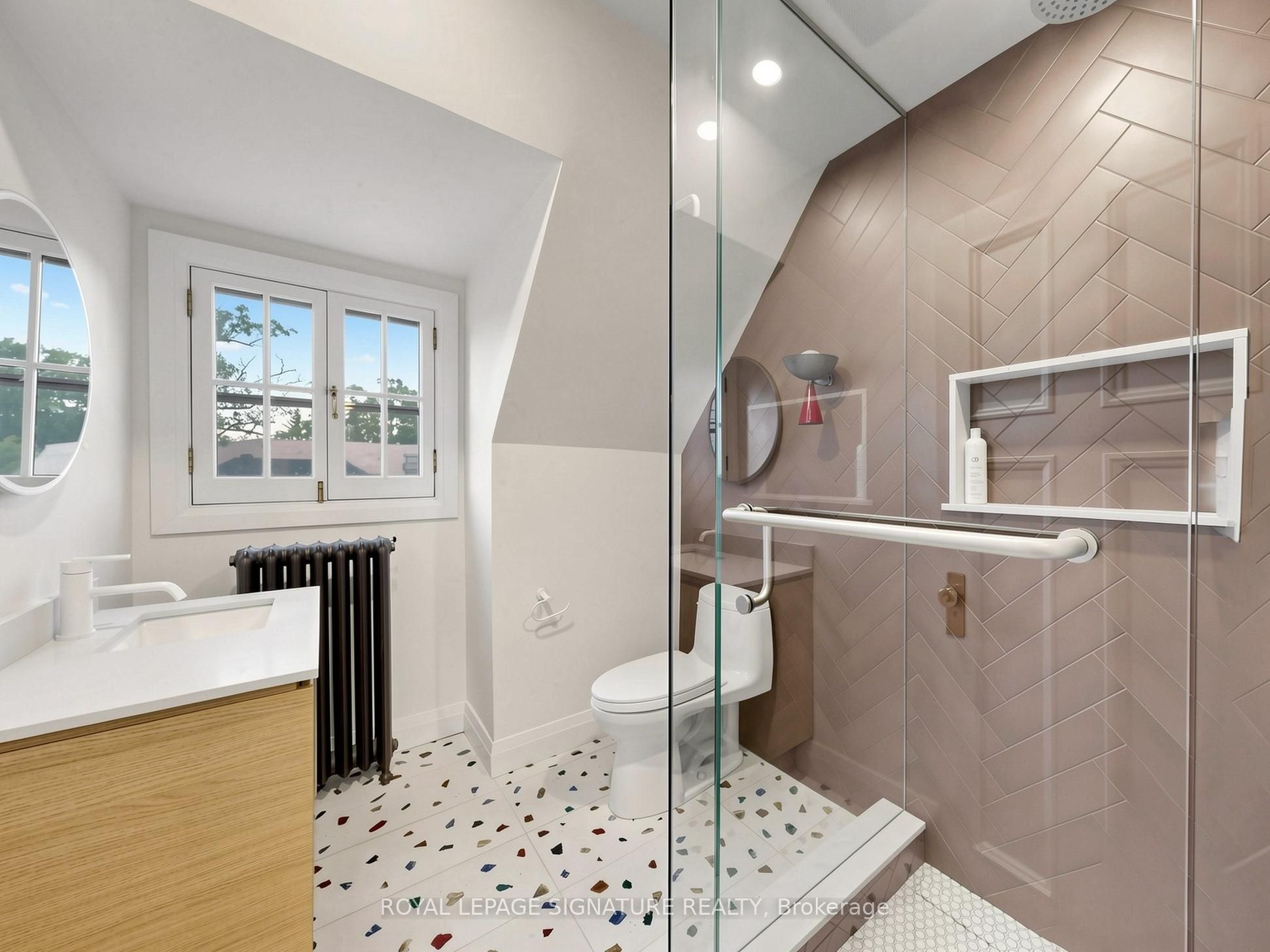 92 Inglewood Drive Property Photo 21