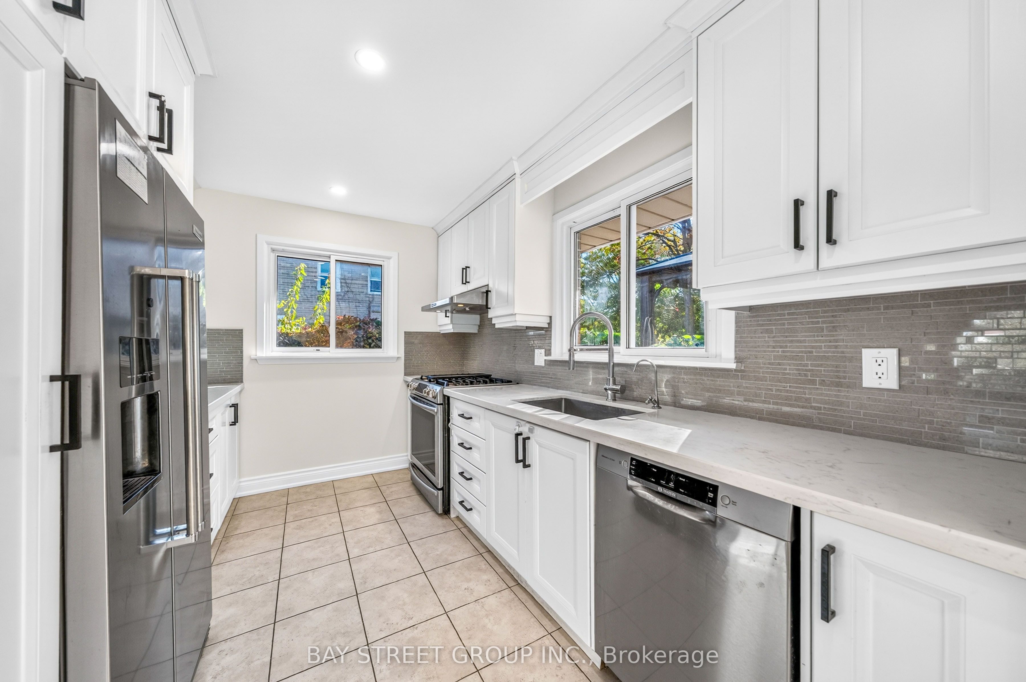 203 Cassandra Boulevard Property Photo 13