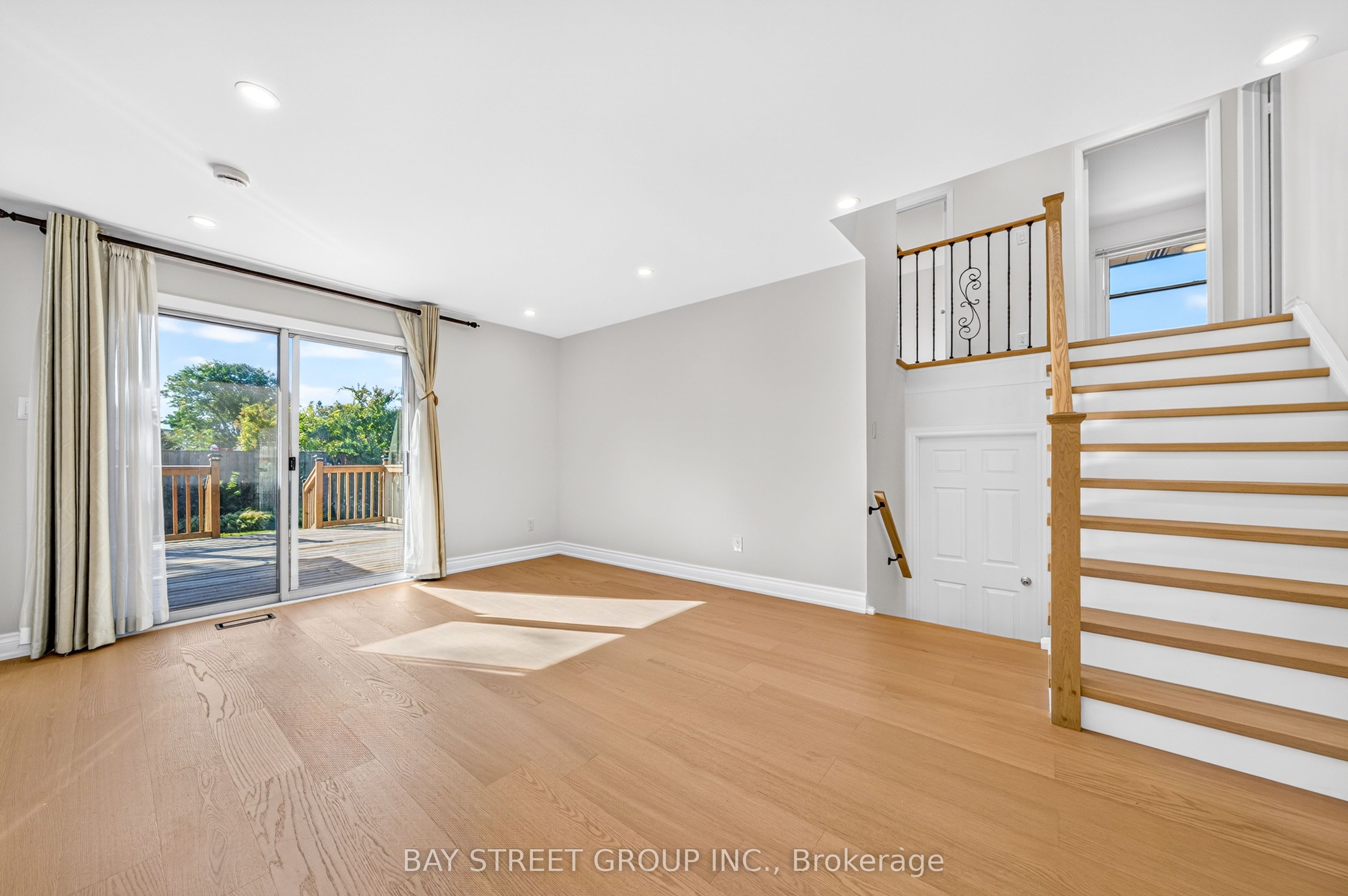 203 Cassandra Boulevard Property Photo 18