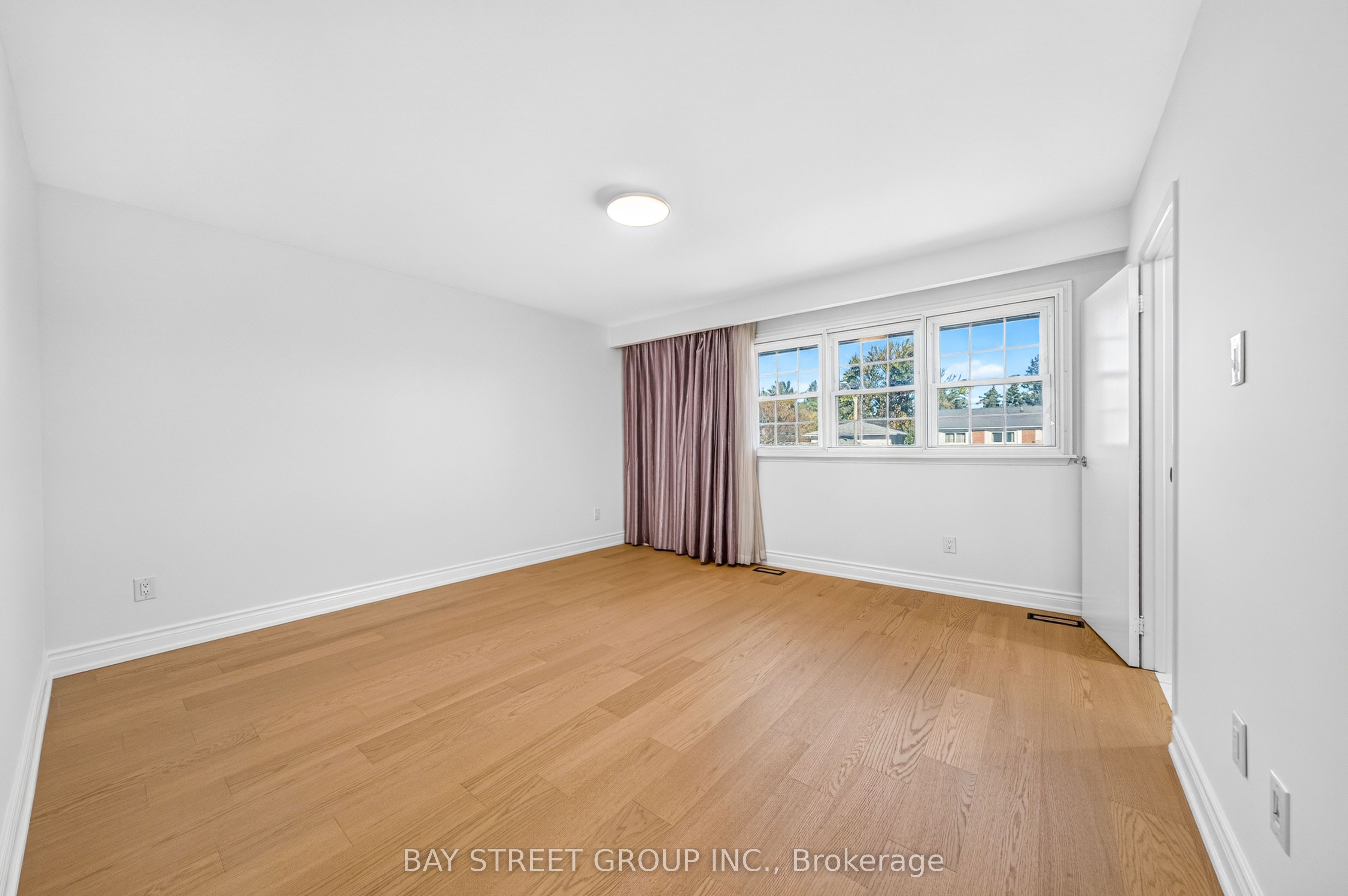 203 Cassandra Boulevard Property Photo 23