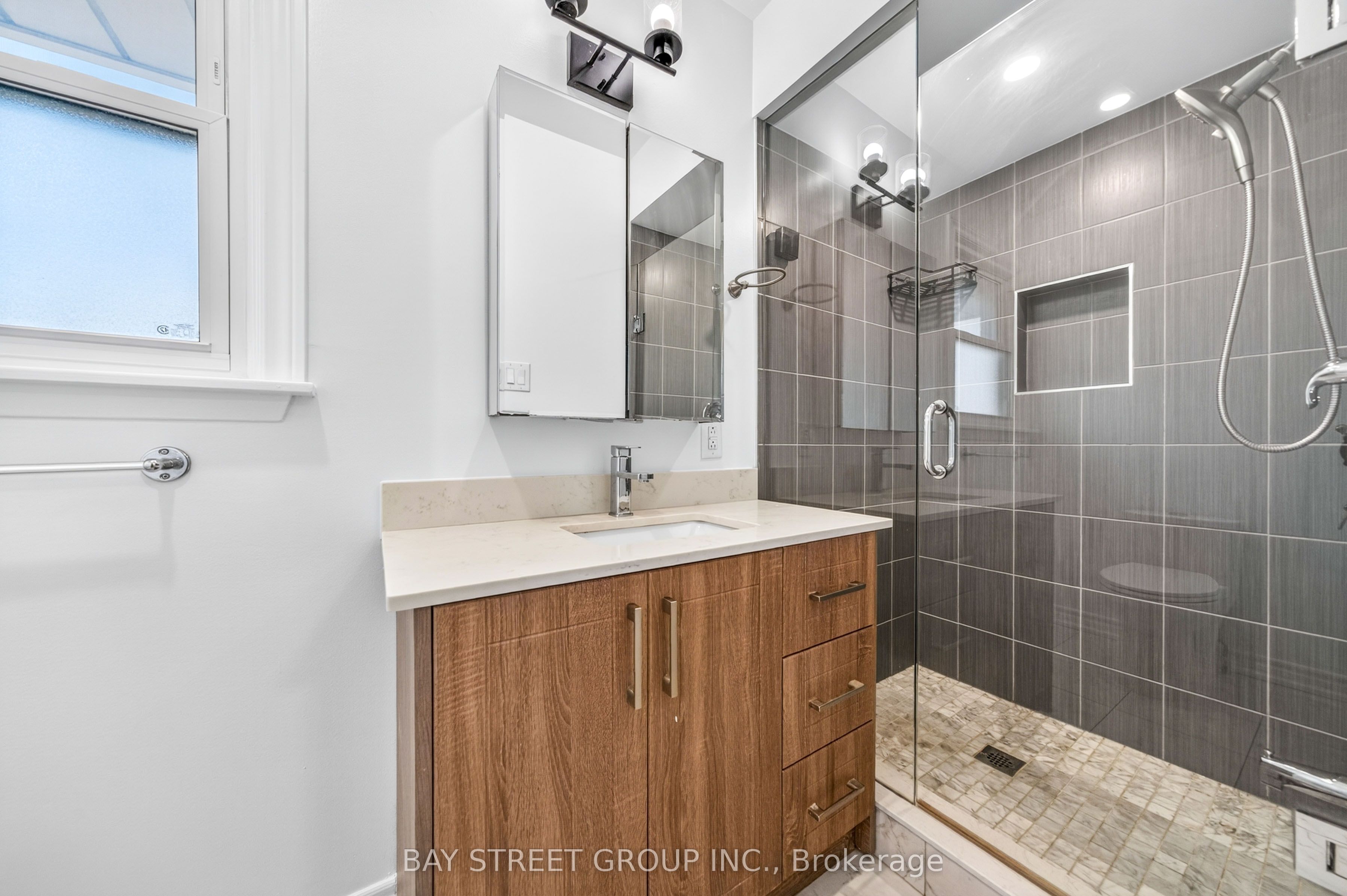 203 Cassandra Boulevard Property Photo 25
