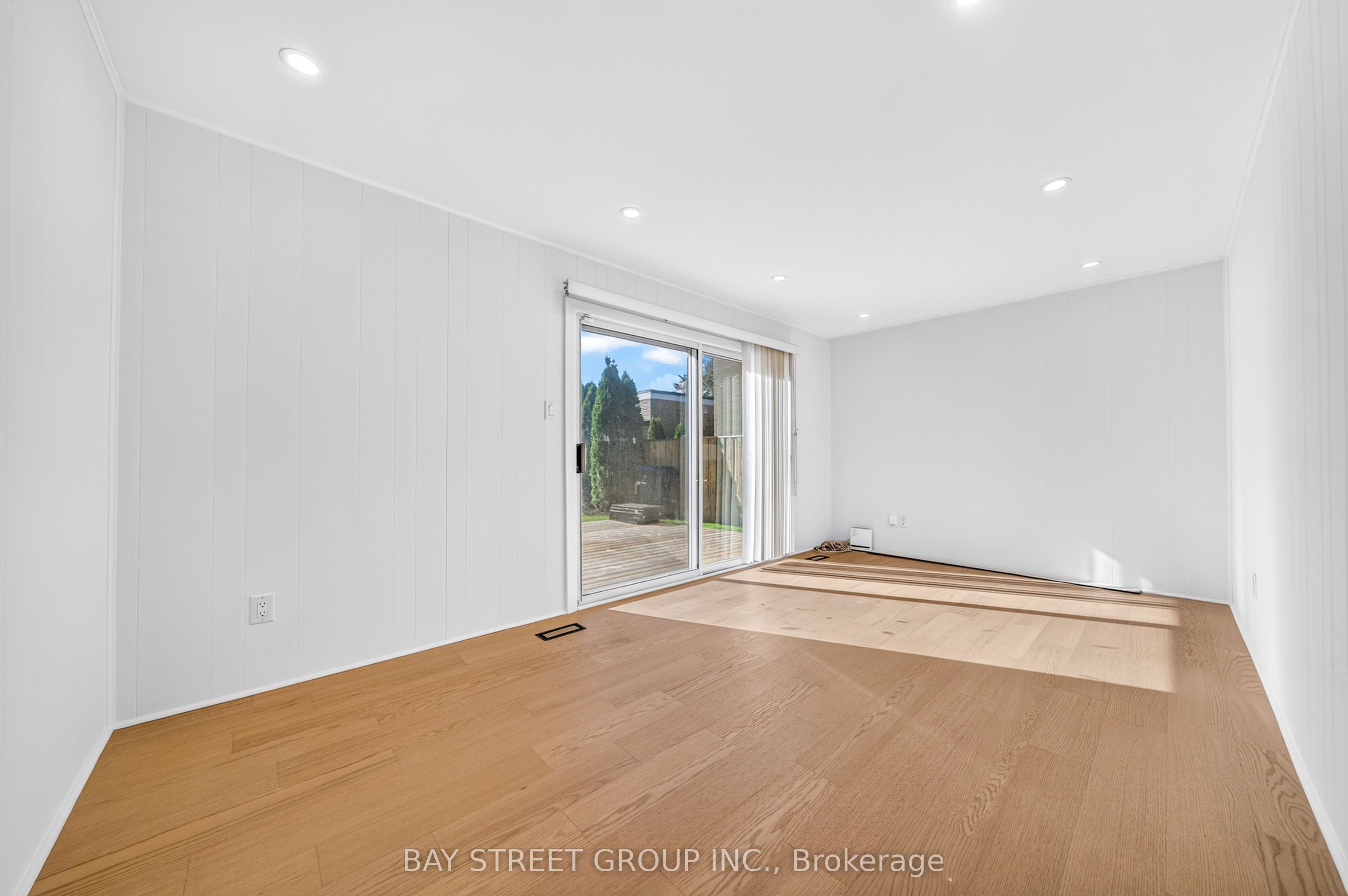 203 Cassandra Boulevard Property Photo 31