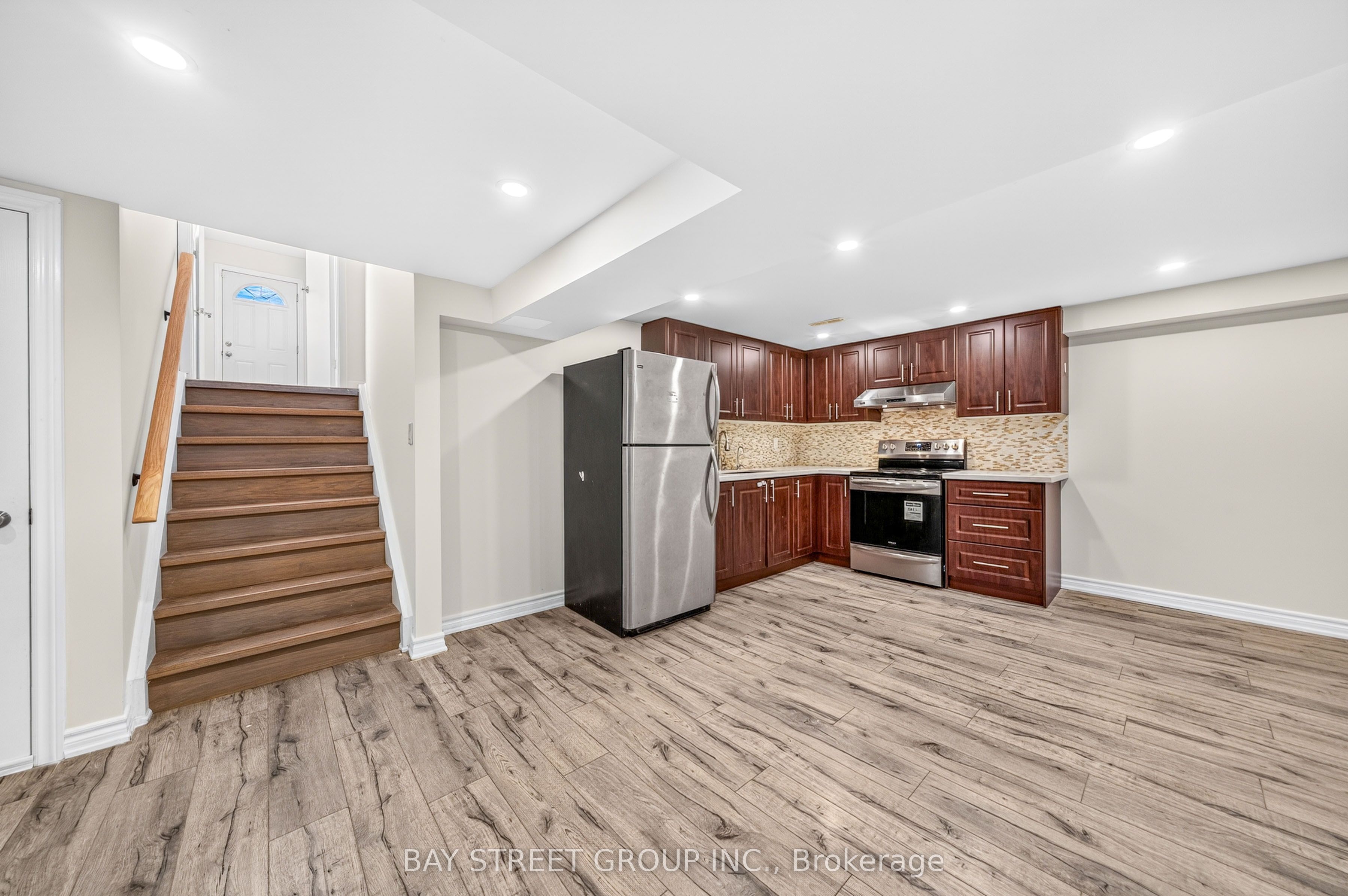 203 Cassandra Boulevard Property Photo 33