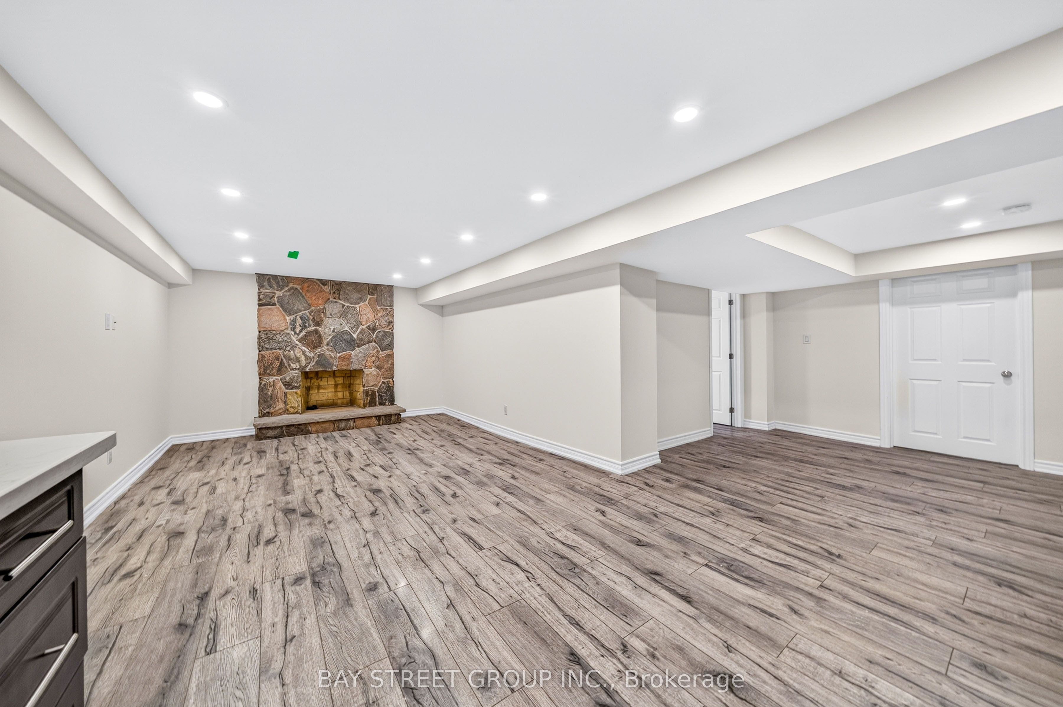 203 Cassandra Boulevard Property Photo 36