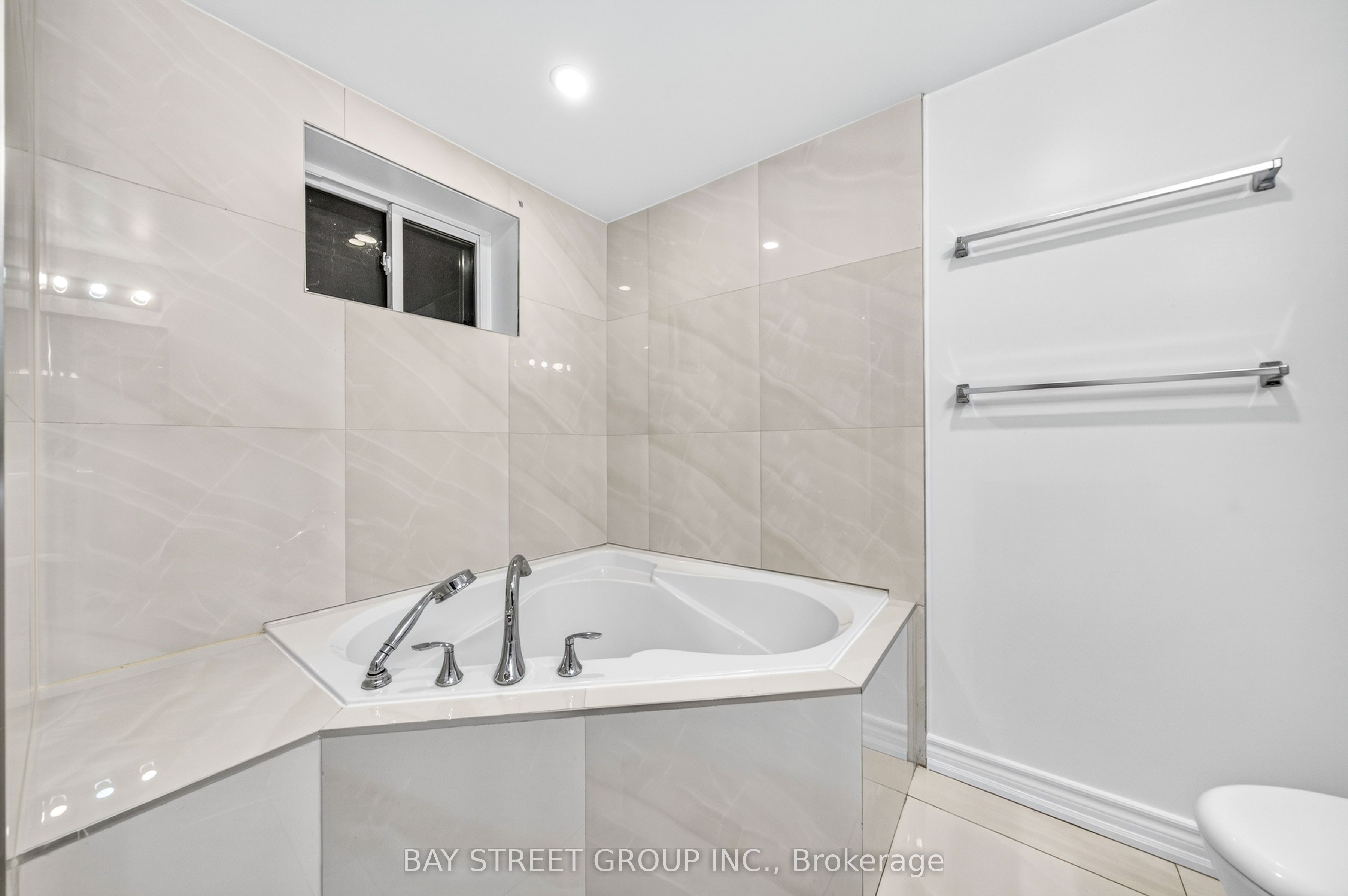 203 Cassandra Boulevard Property Photo 40