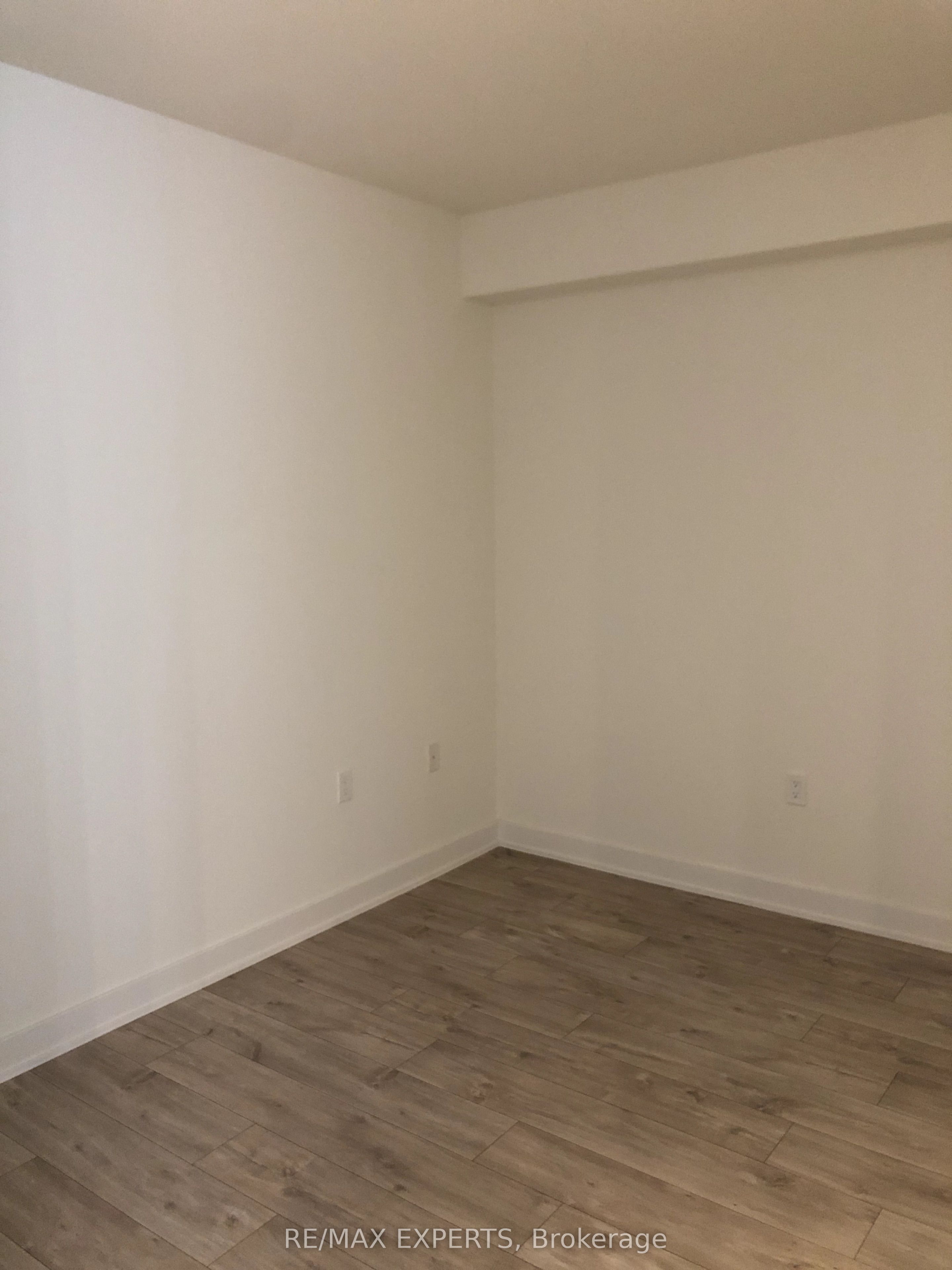 27 Bathurst Street 1214w Property Photo 10