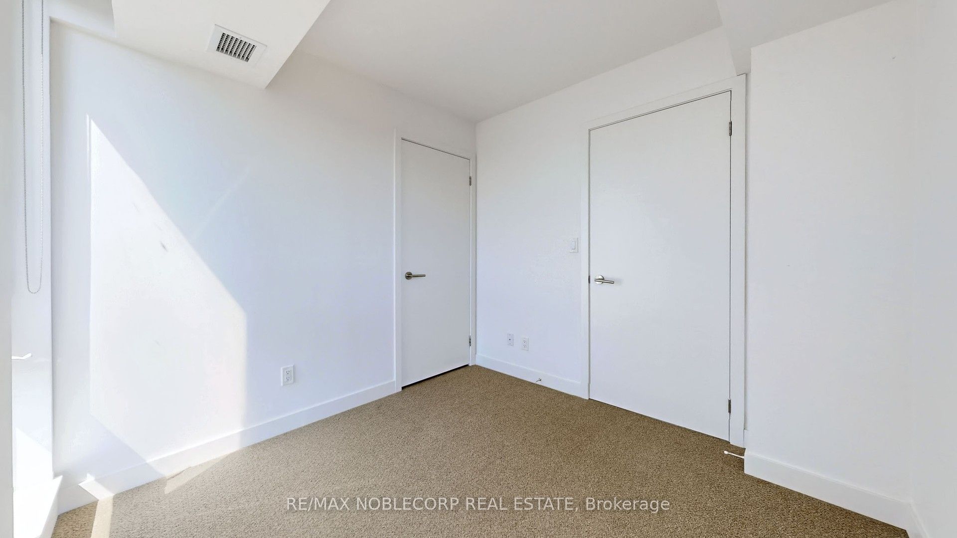 120 Varna Drive 1116 Property Photo 17