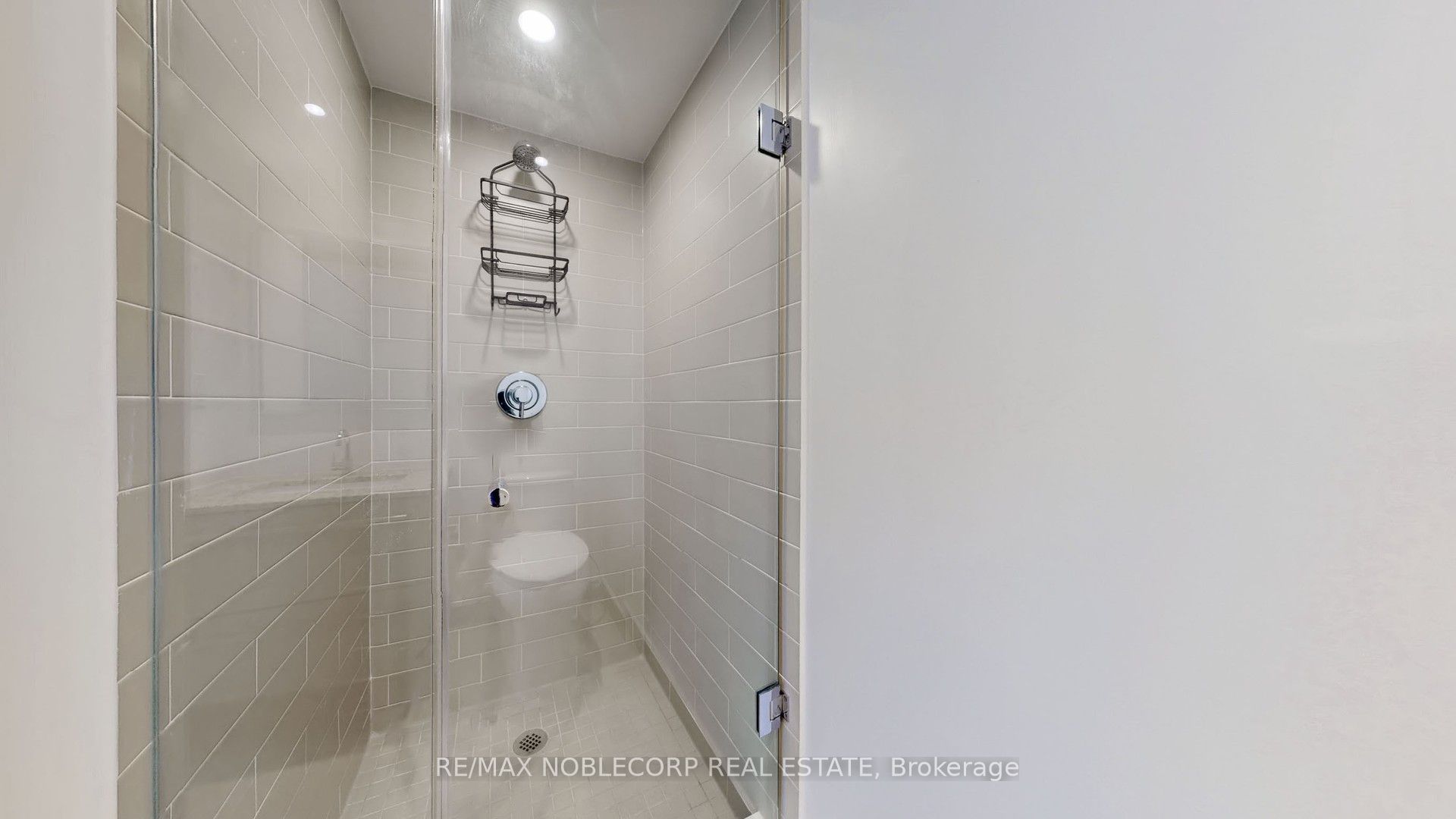 120 Varna Drive 1116 Property Photo 19