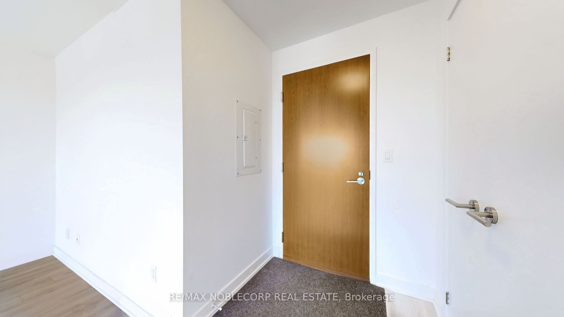120 Varna Drive 1116 Property Photo 21
