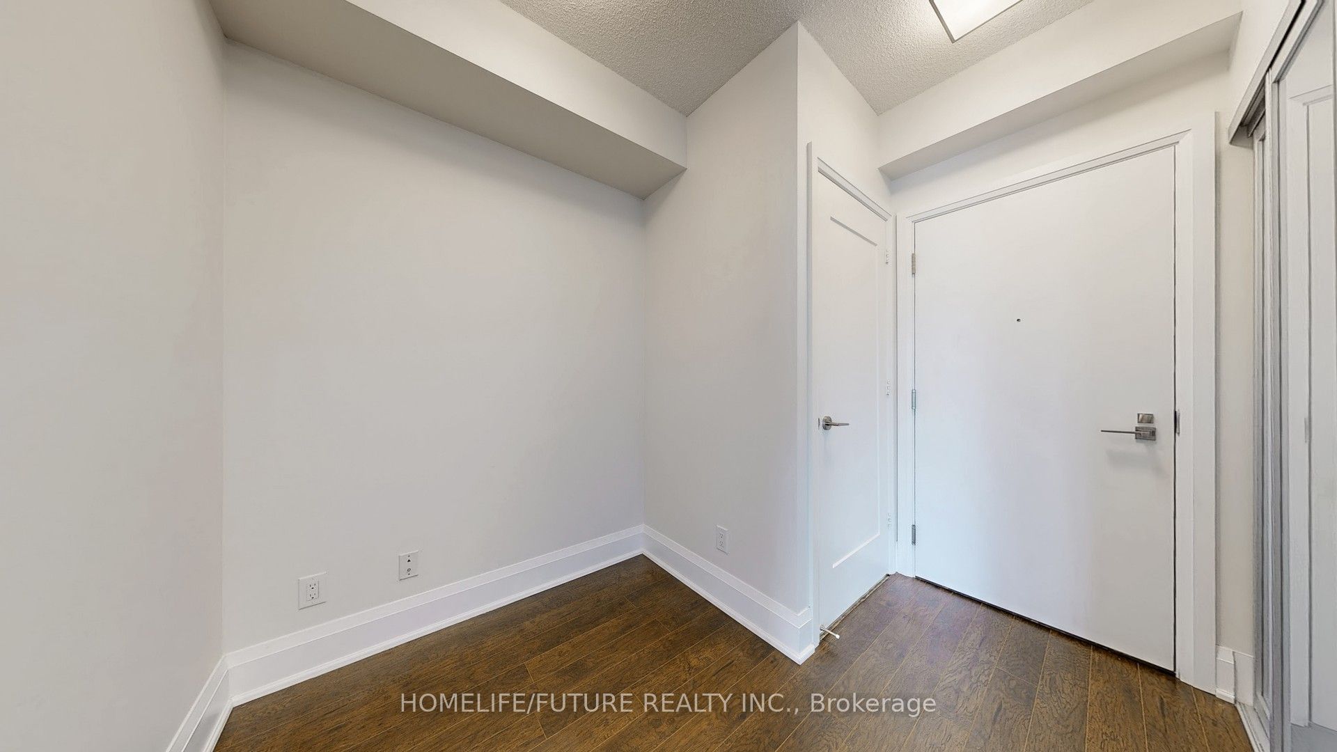 120 Harrison Garden Boulevard 1302 Property Photo 8