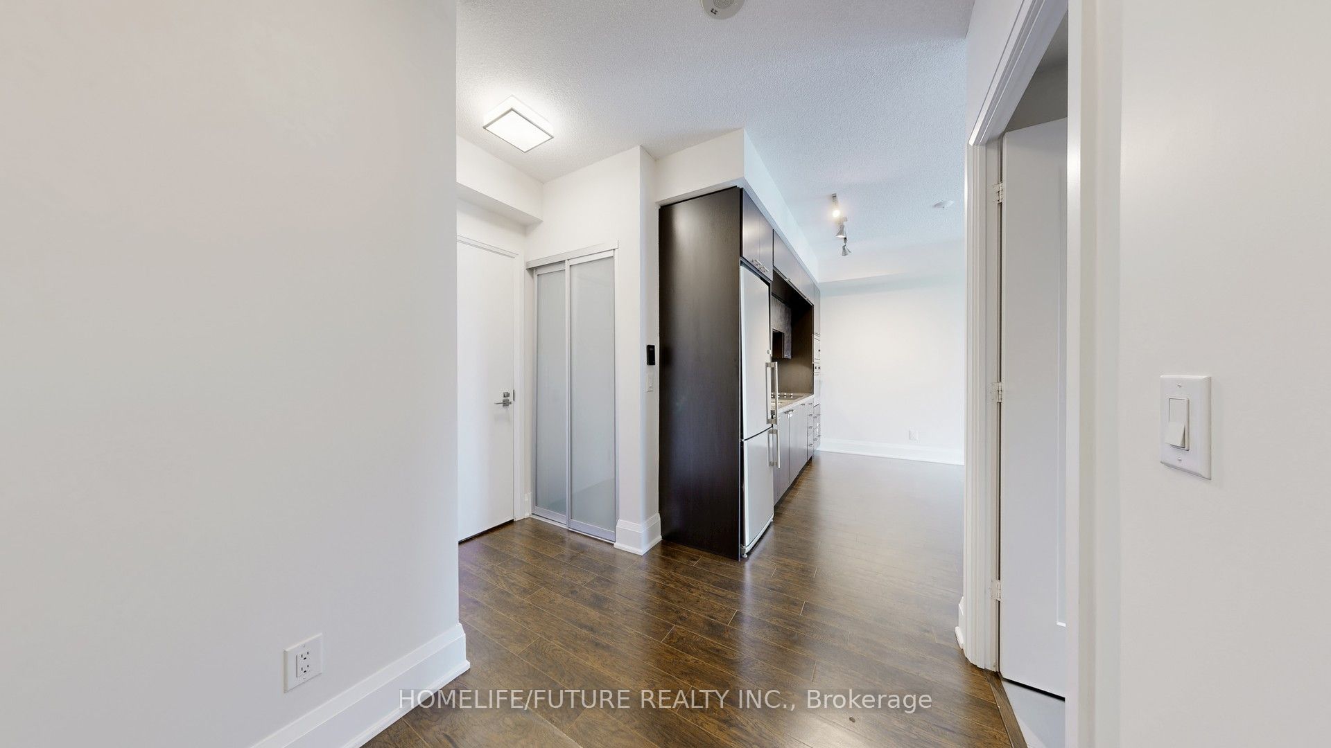 120 Harrison Garden Boulevard 1302 Property Photo 9