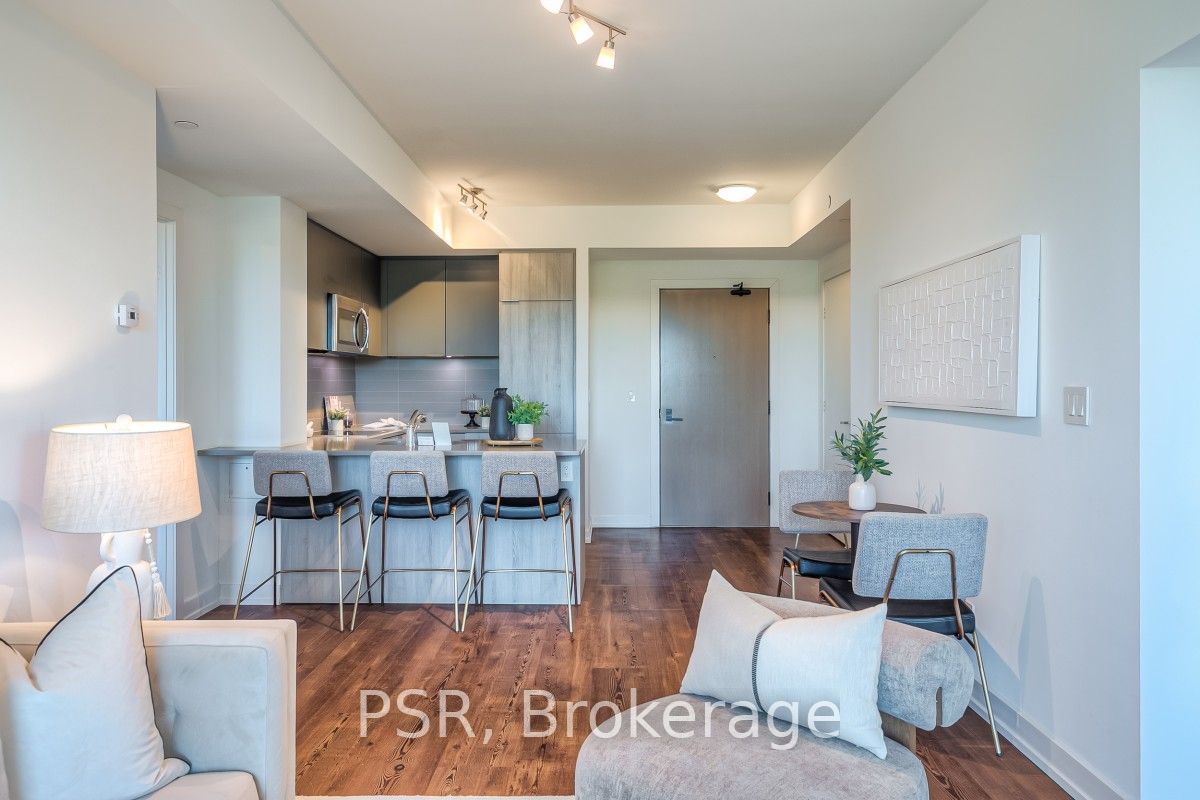 223 St Clair Avenue 605 Property Photo 11
