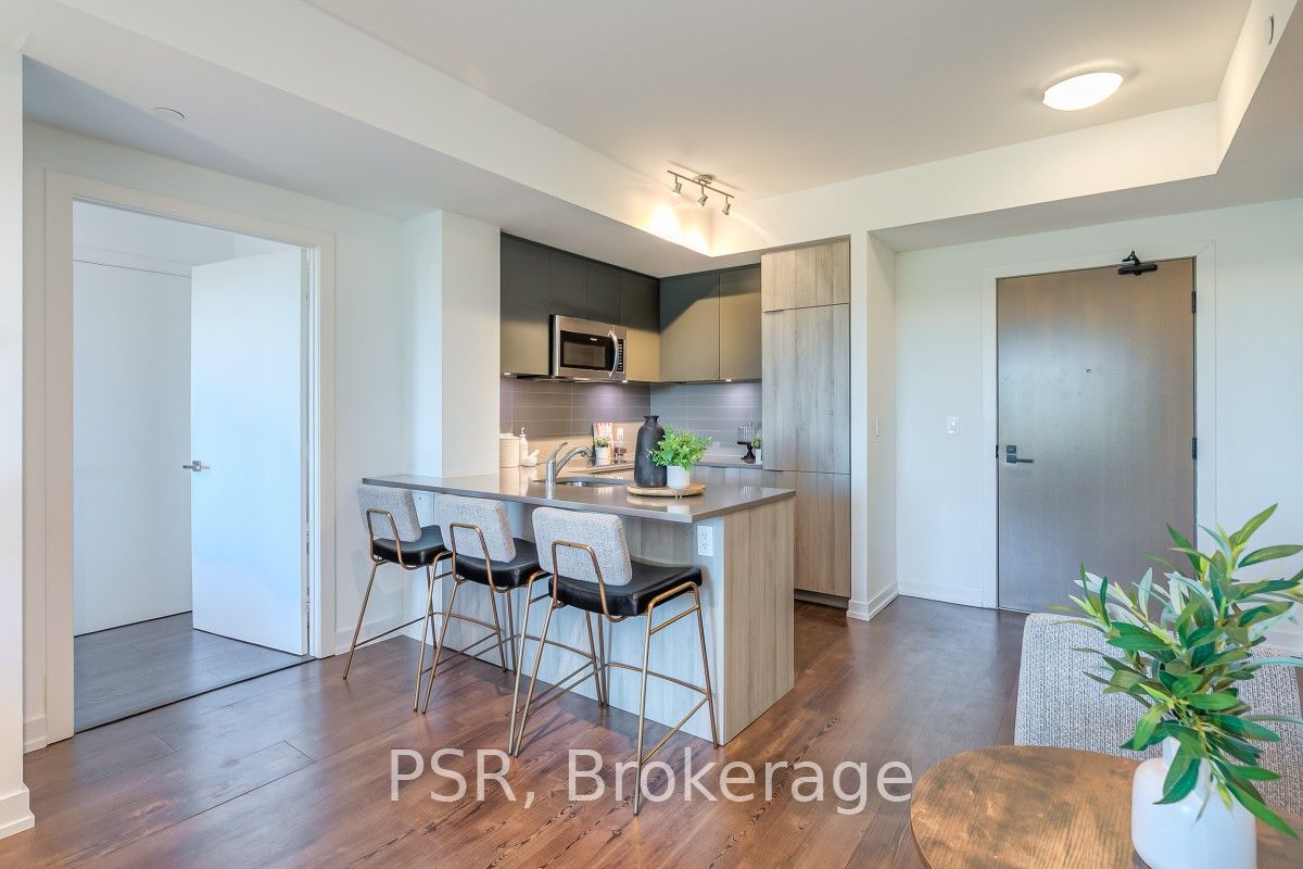 223 St Clair Avenue 605 Property Photo 12
