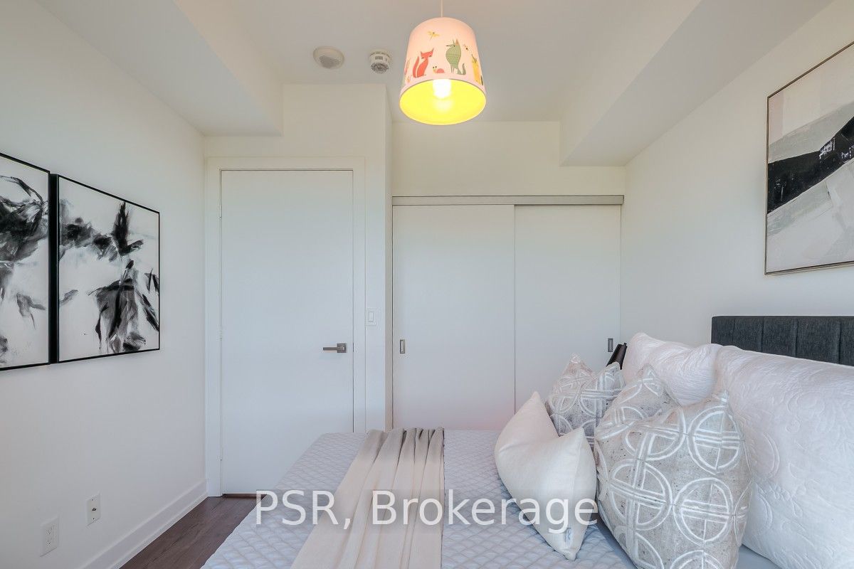 223 St Clair Avenue 605 Property Photo 24