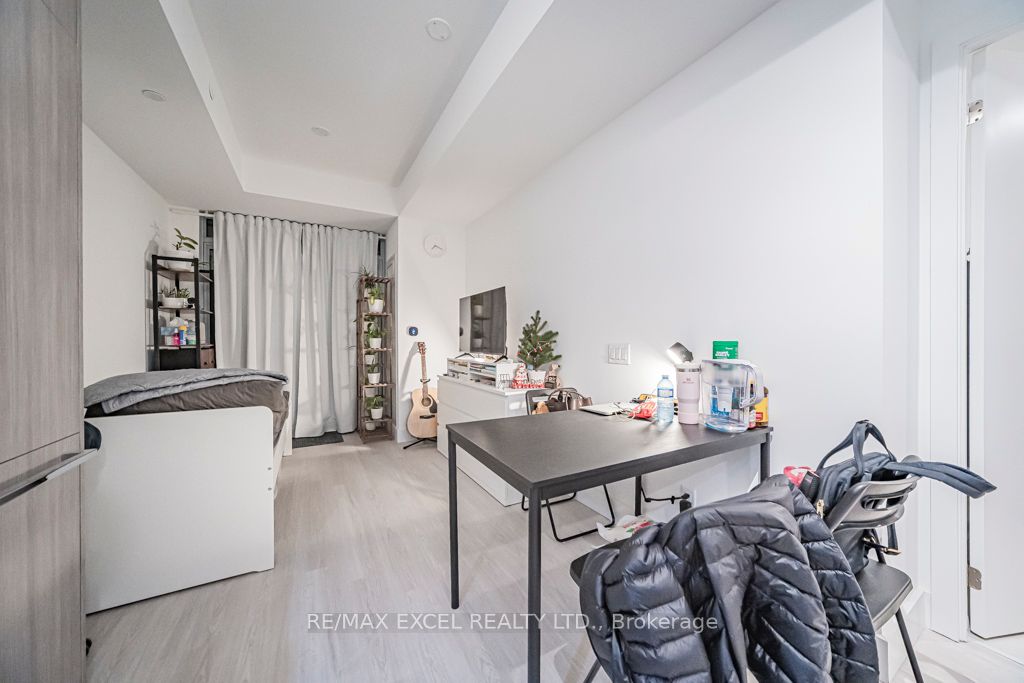 625 Sheppard Avenue E 302 Property Photo 3