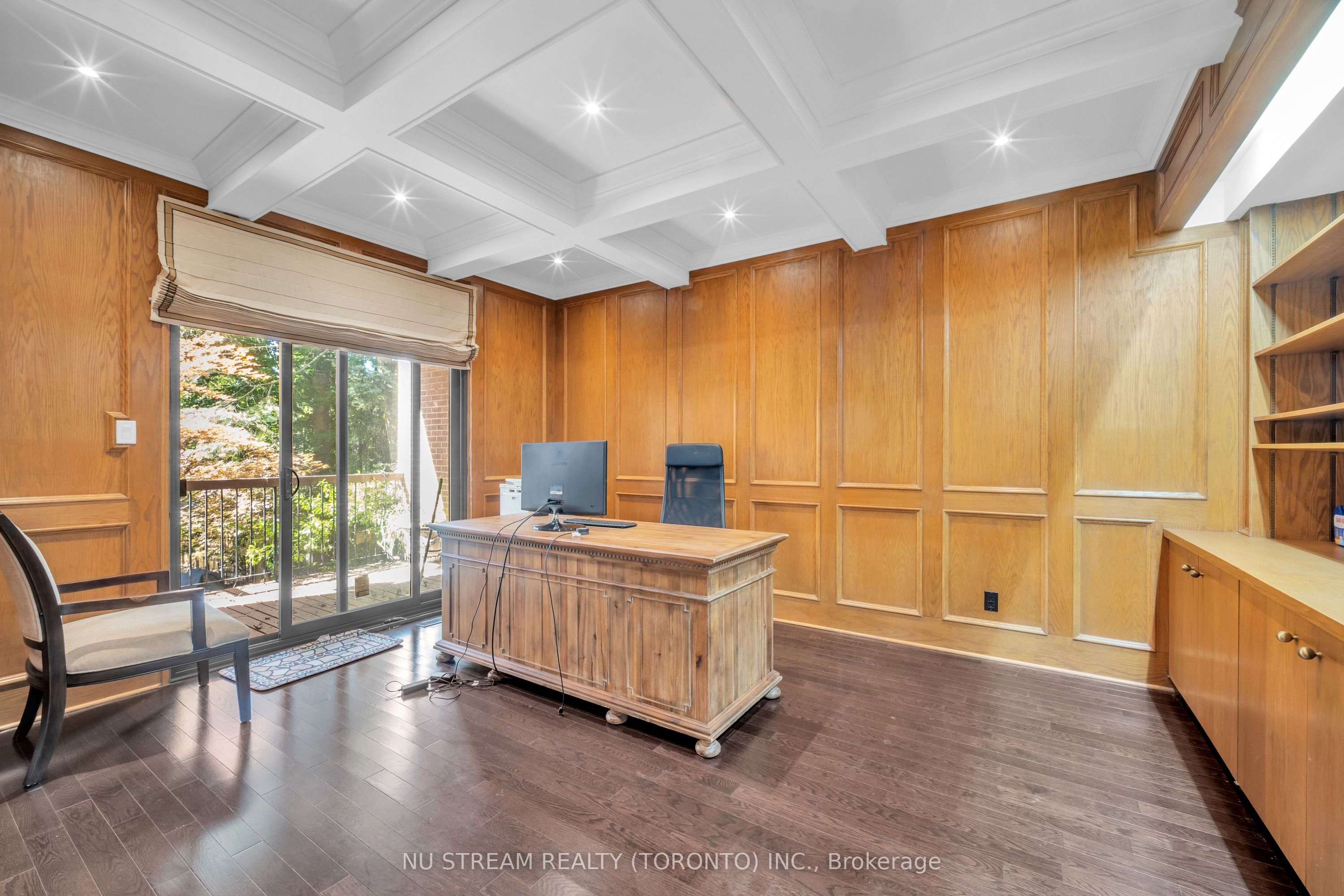 35 Penwood Crescent Property Photo 8