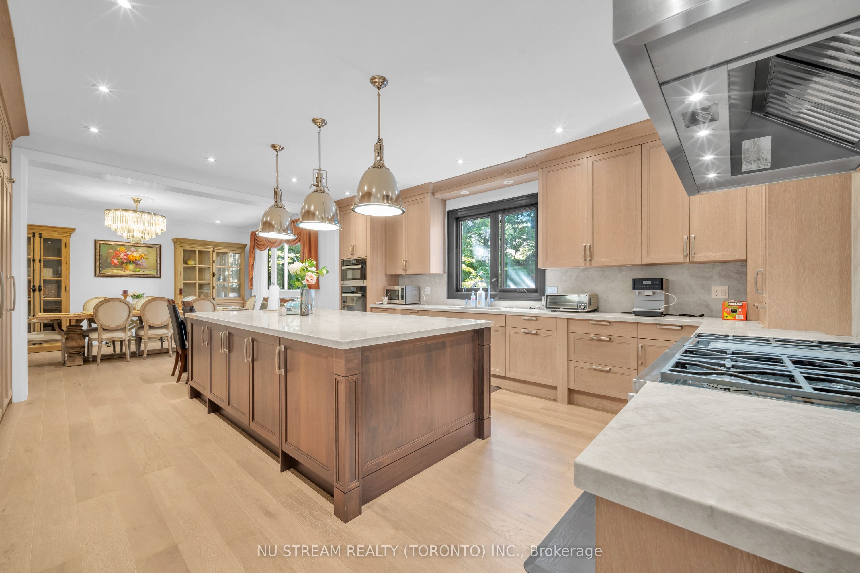 35 Penwood Crescent Property Photo 10