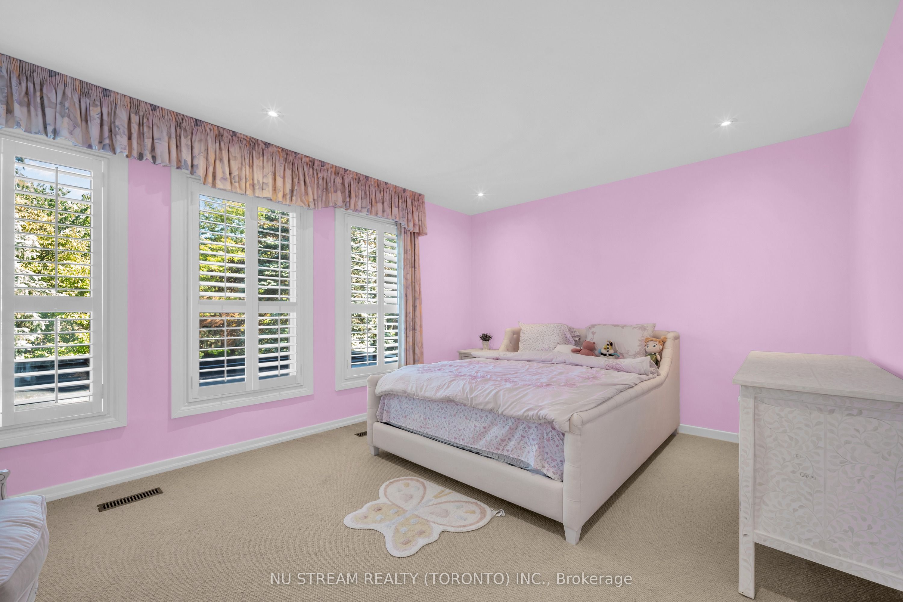 35 Penwood Crescent Property Photo 31