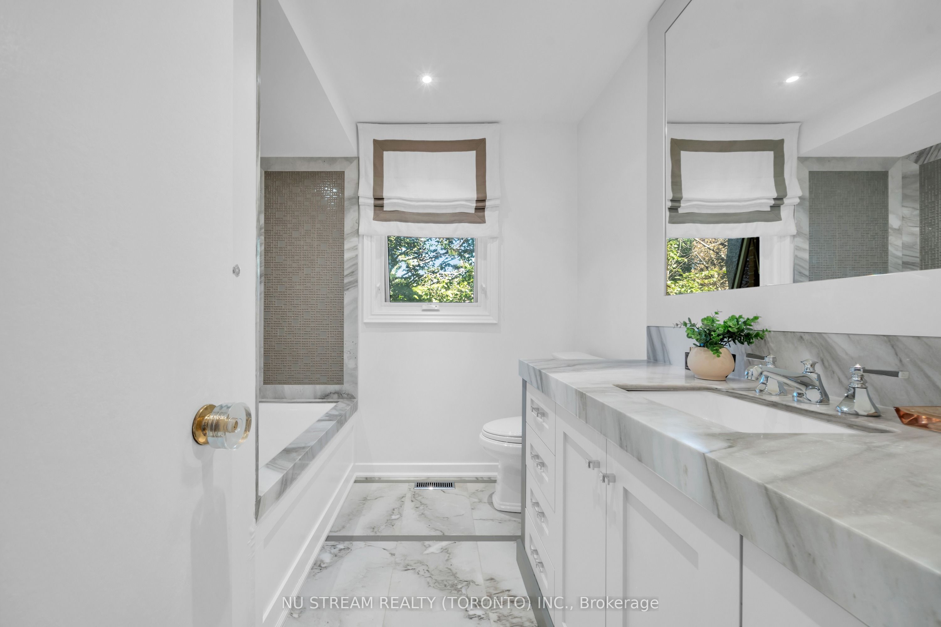 35 Penwood Crescent Property Photo 33