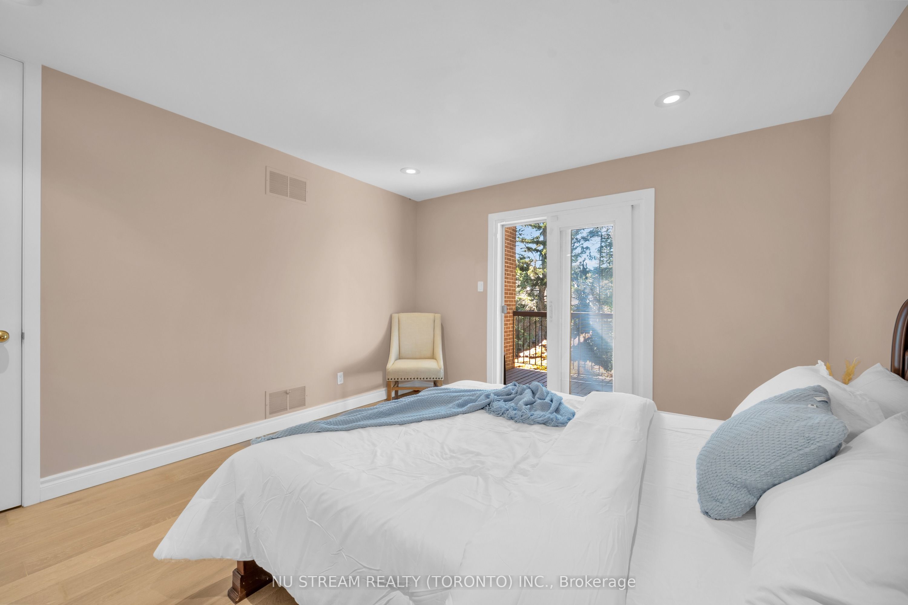35 Penwood Crescent Property Photo 35