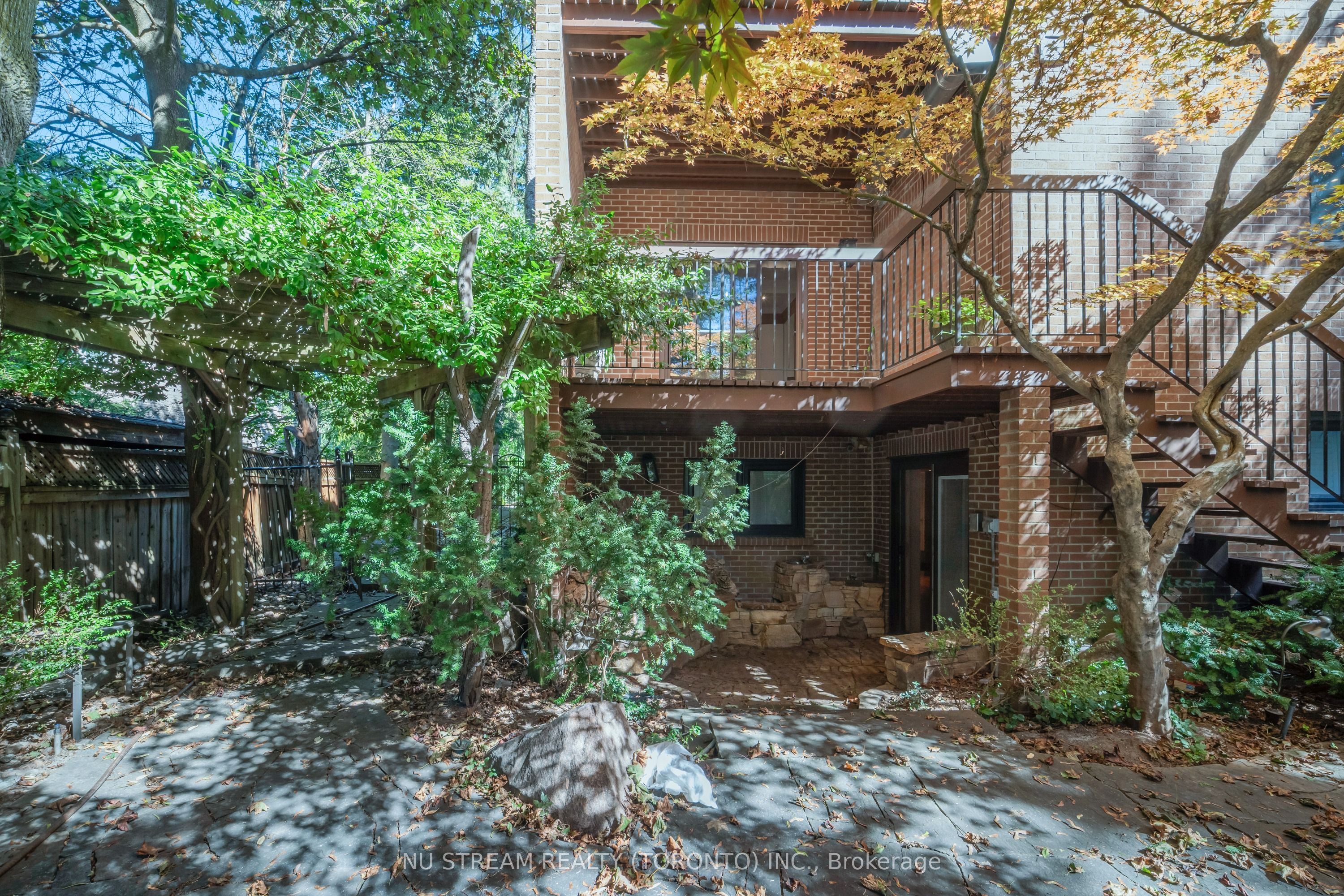 35 Penwood Crescent Property Photo 49