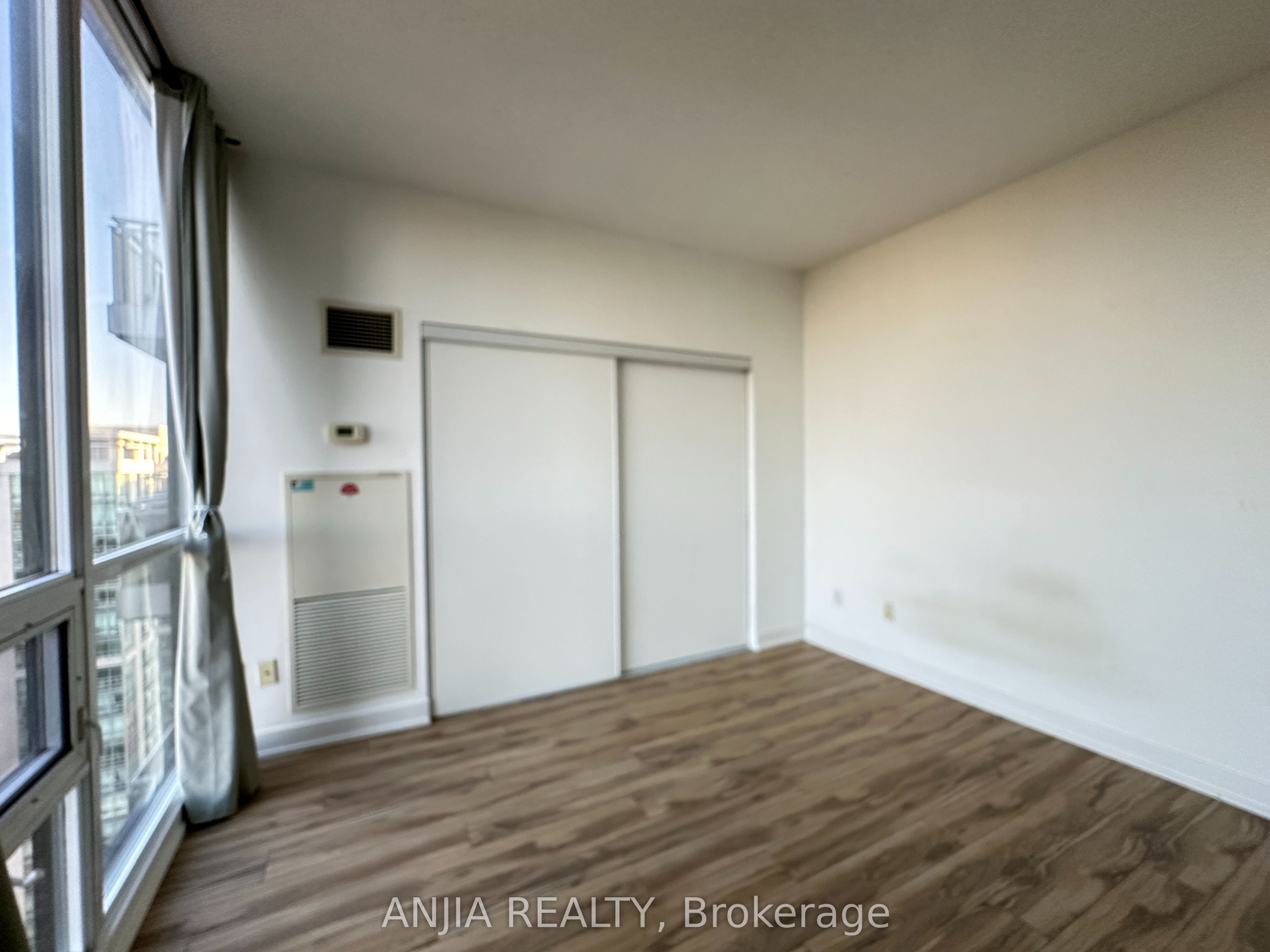 23 Sheppard Avenue E 2406 Property Photo 6