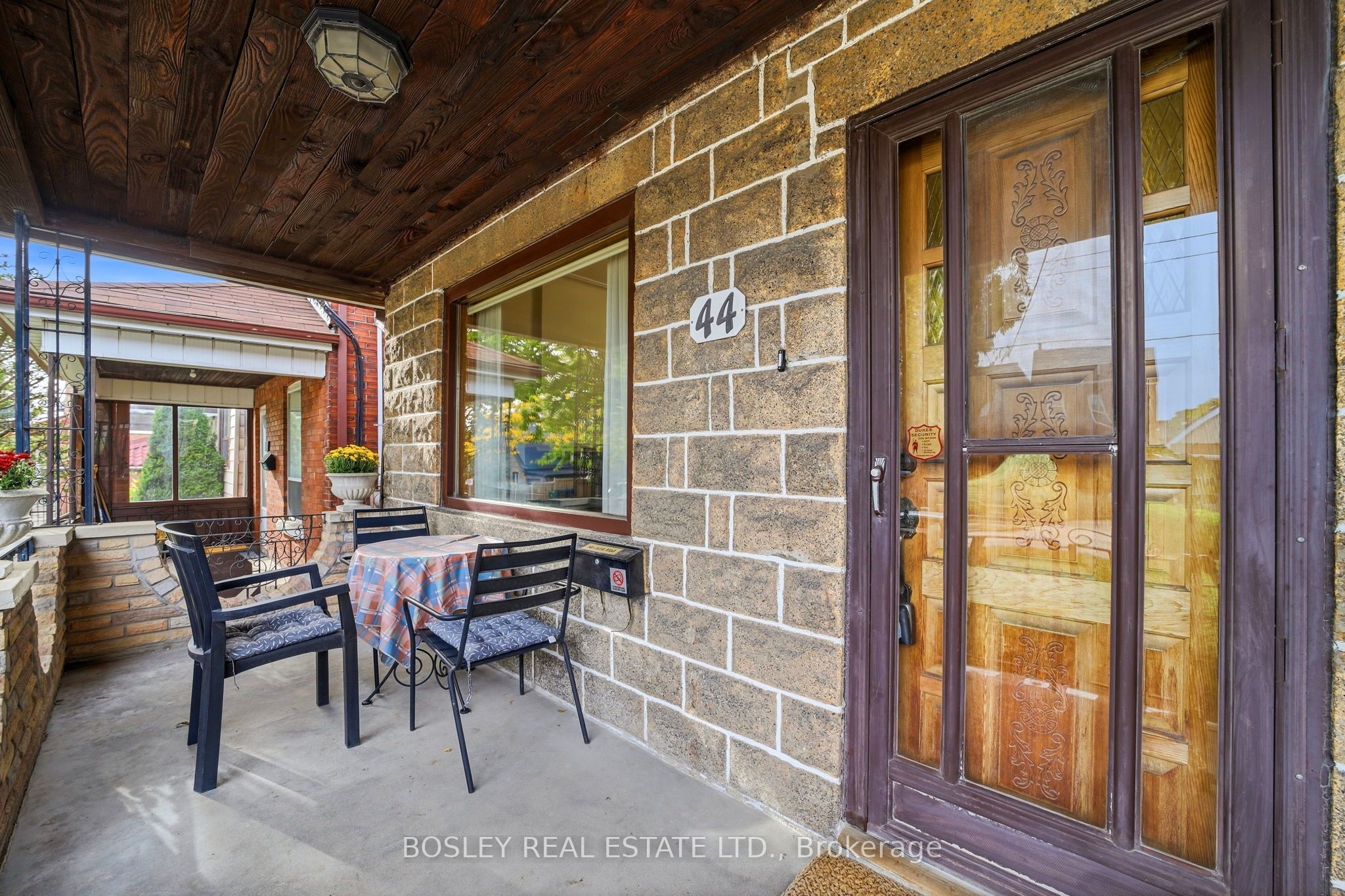 44 Conway Avenue Property Photo 3