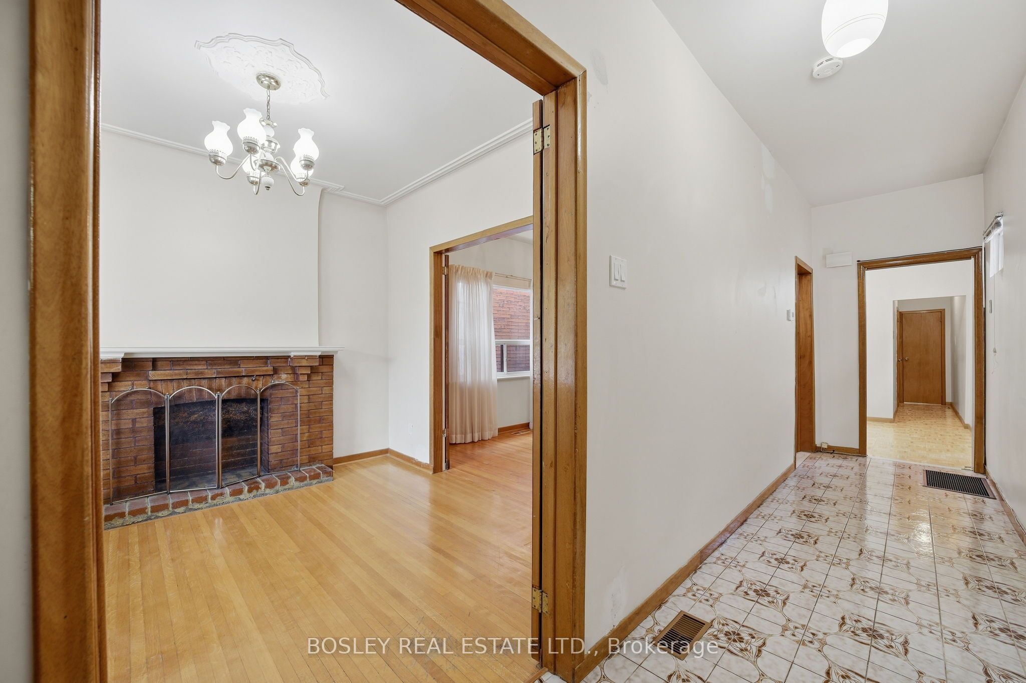 44 Conway Avenue Property Photo 4