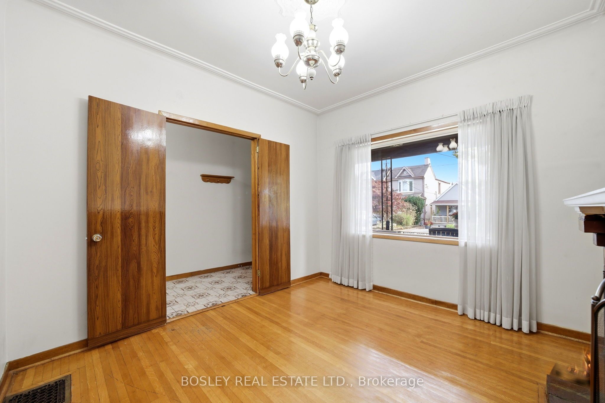 44 Conway Avenue Property Photo 8