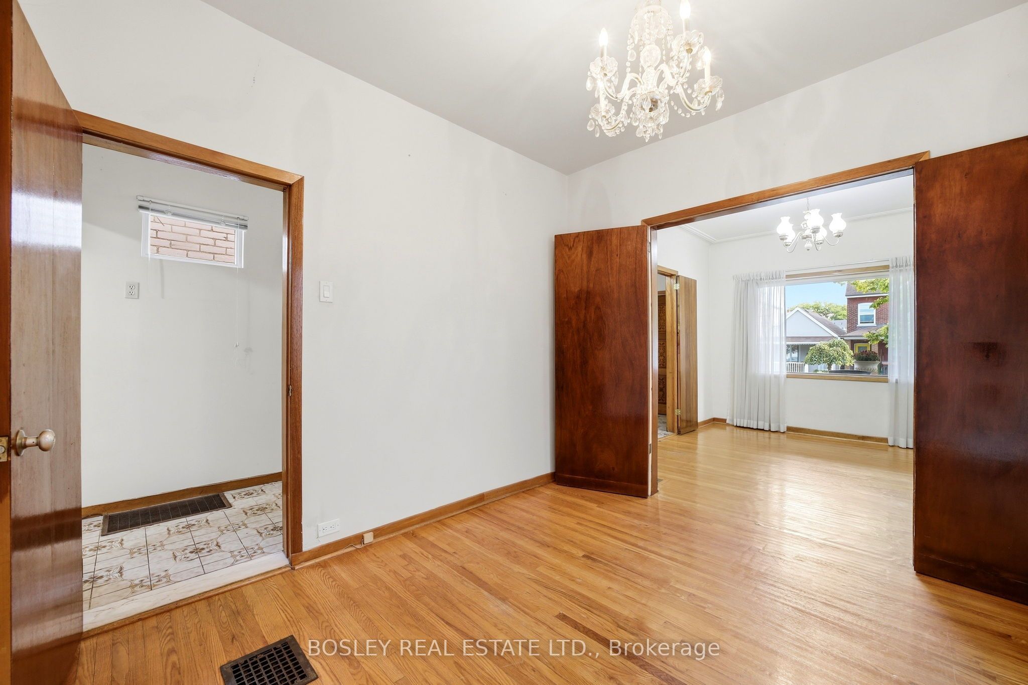 44 Conway Avenue Property Photo 10