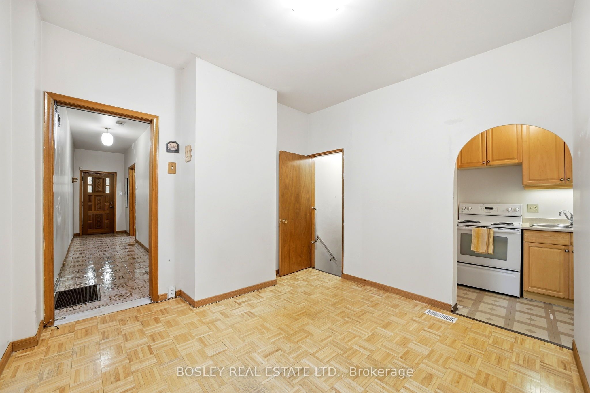 44 Conway Avenue Property Photo 13