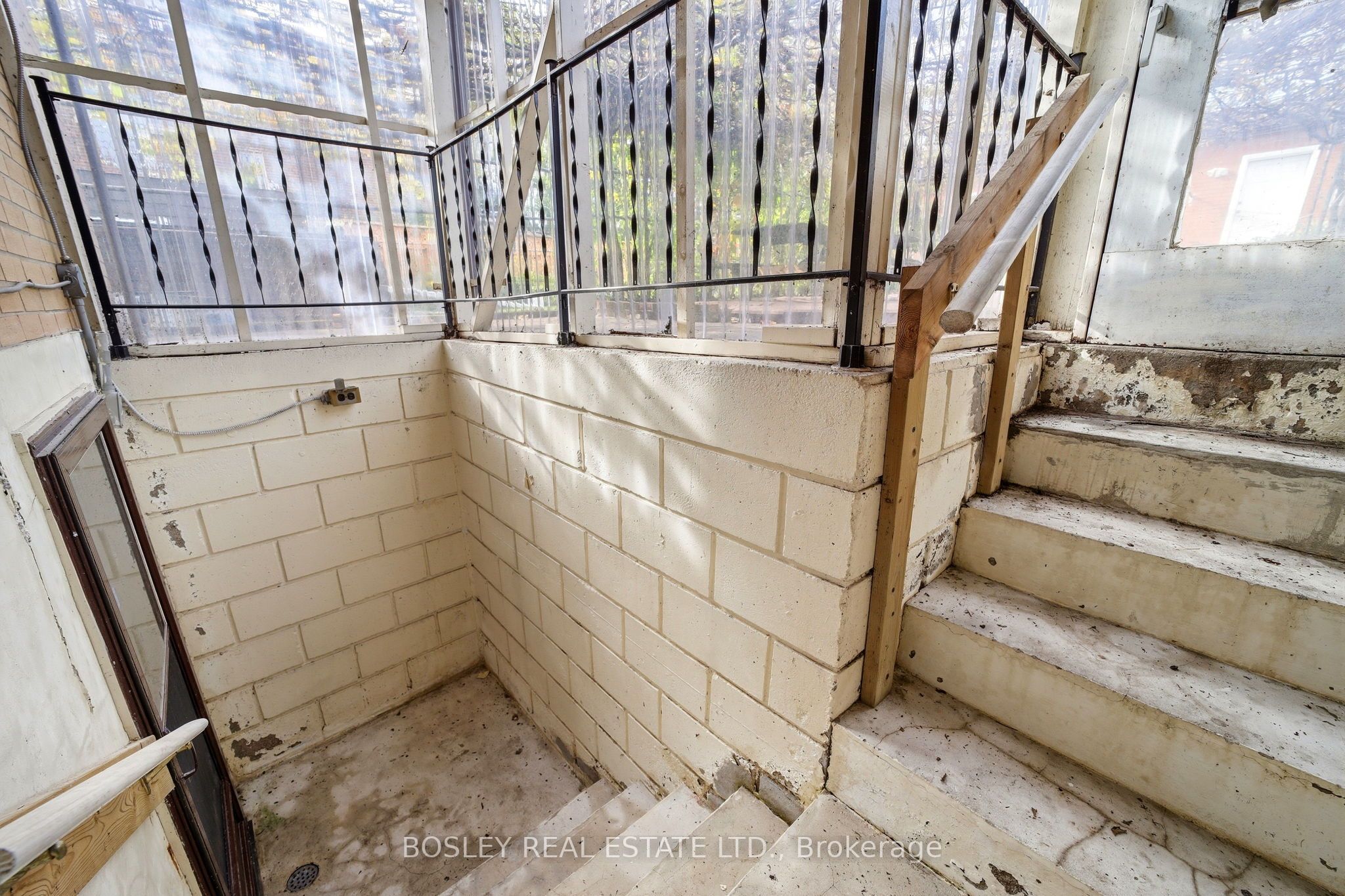 44 Conway Avenue Property Photo 25