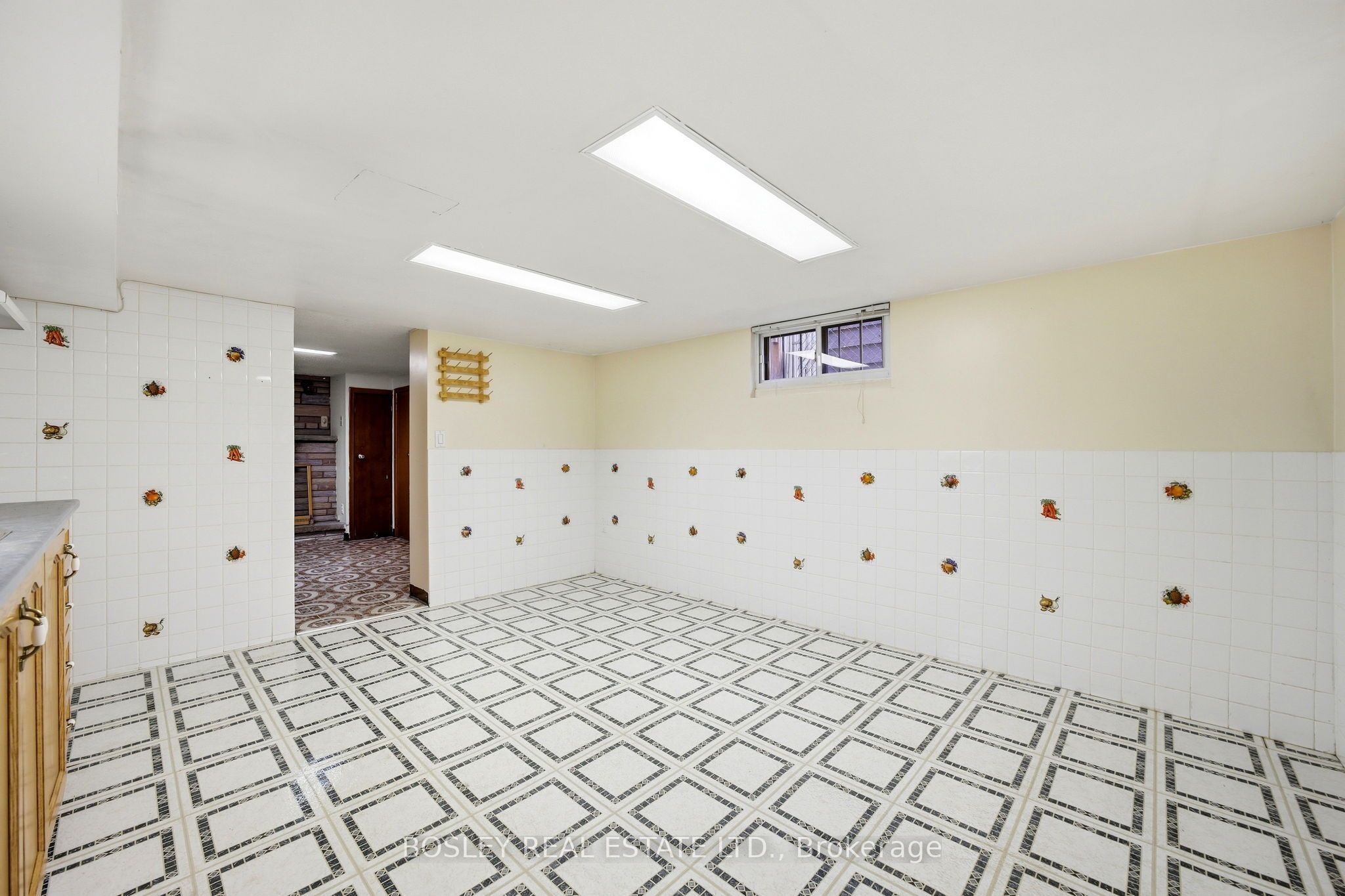44 Conway Avenue Property Photo 28