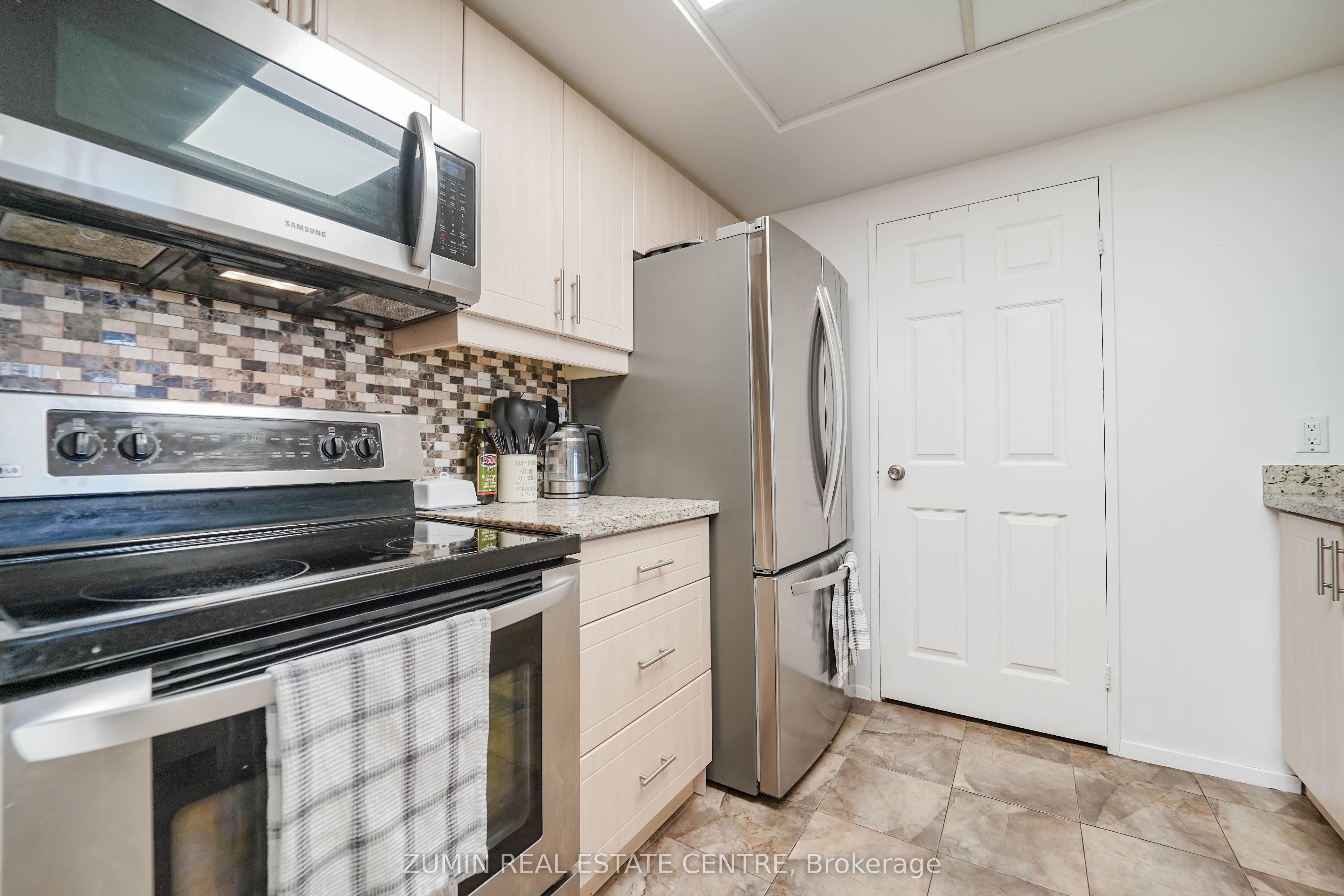1555 E Finch Avenue E 602 Property Photo 6