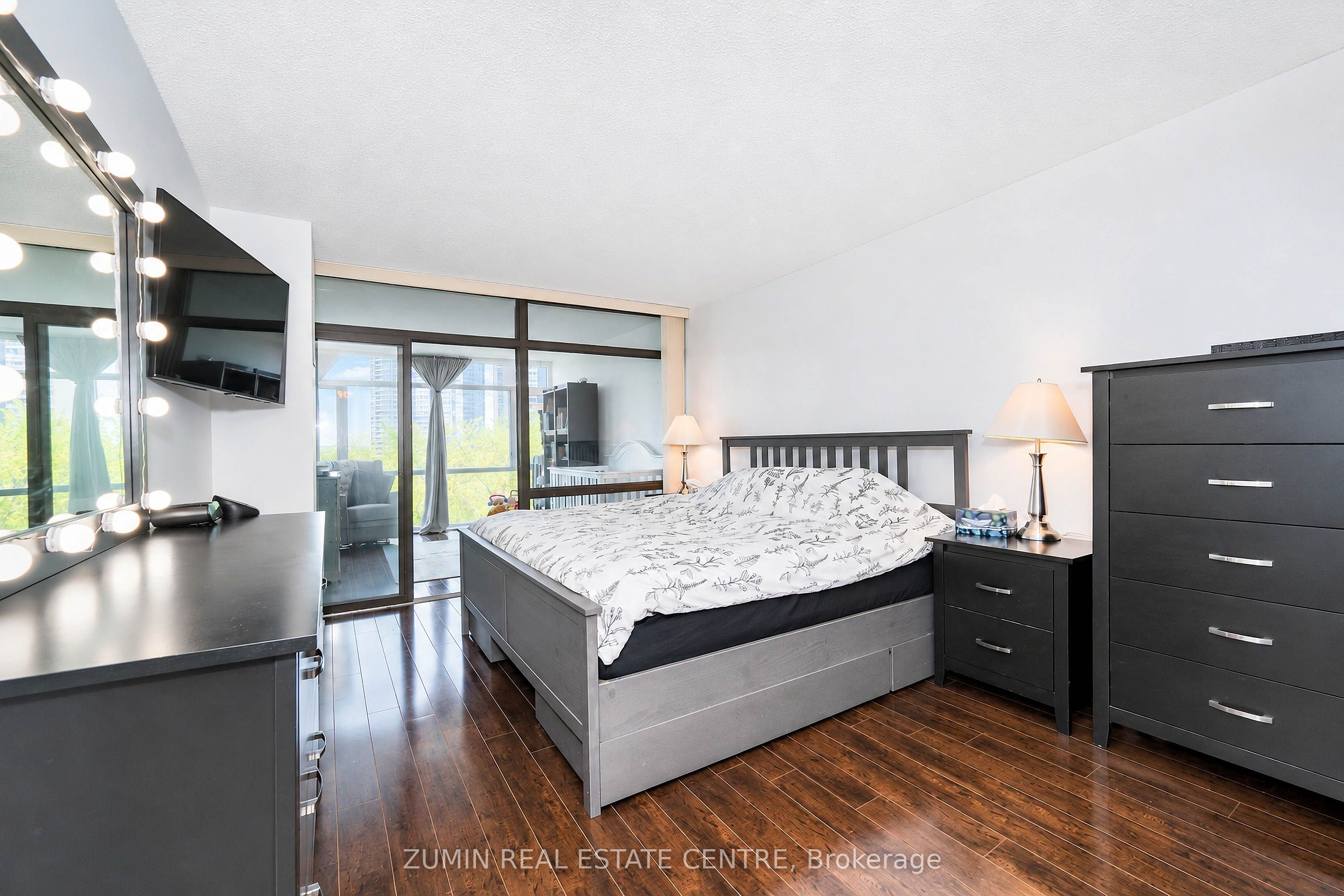 1555 E Finch Avenue E 602 Property Photo 14